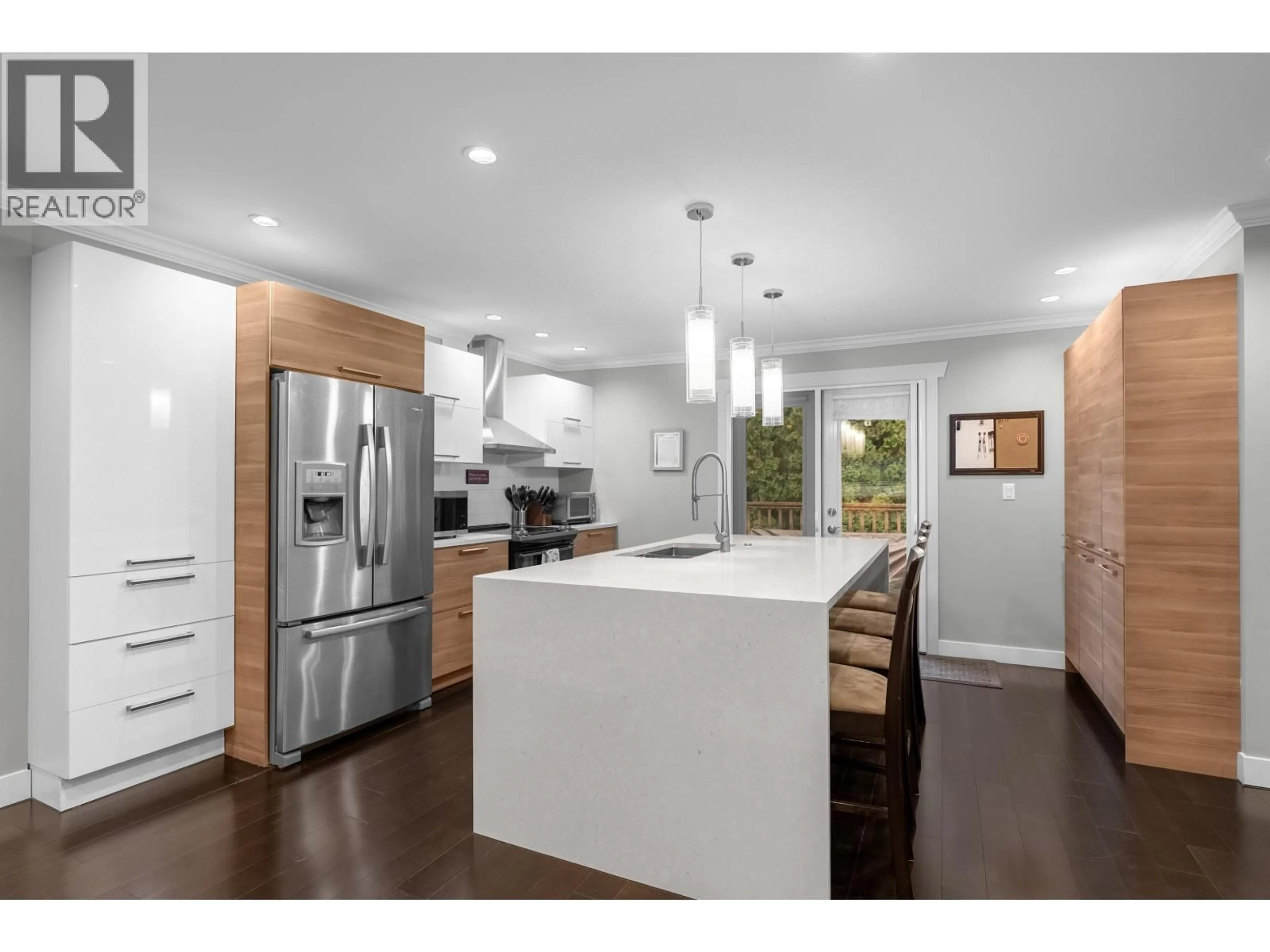 Open concept kitchen, wood/laminate floor for 937 THERMAL DRIVE, Coquitlam British Columbia V3J6R9