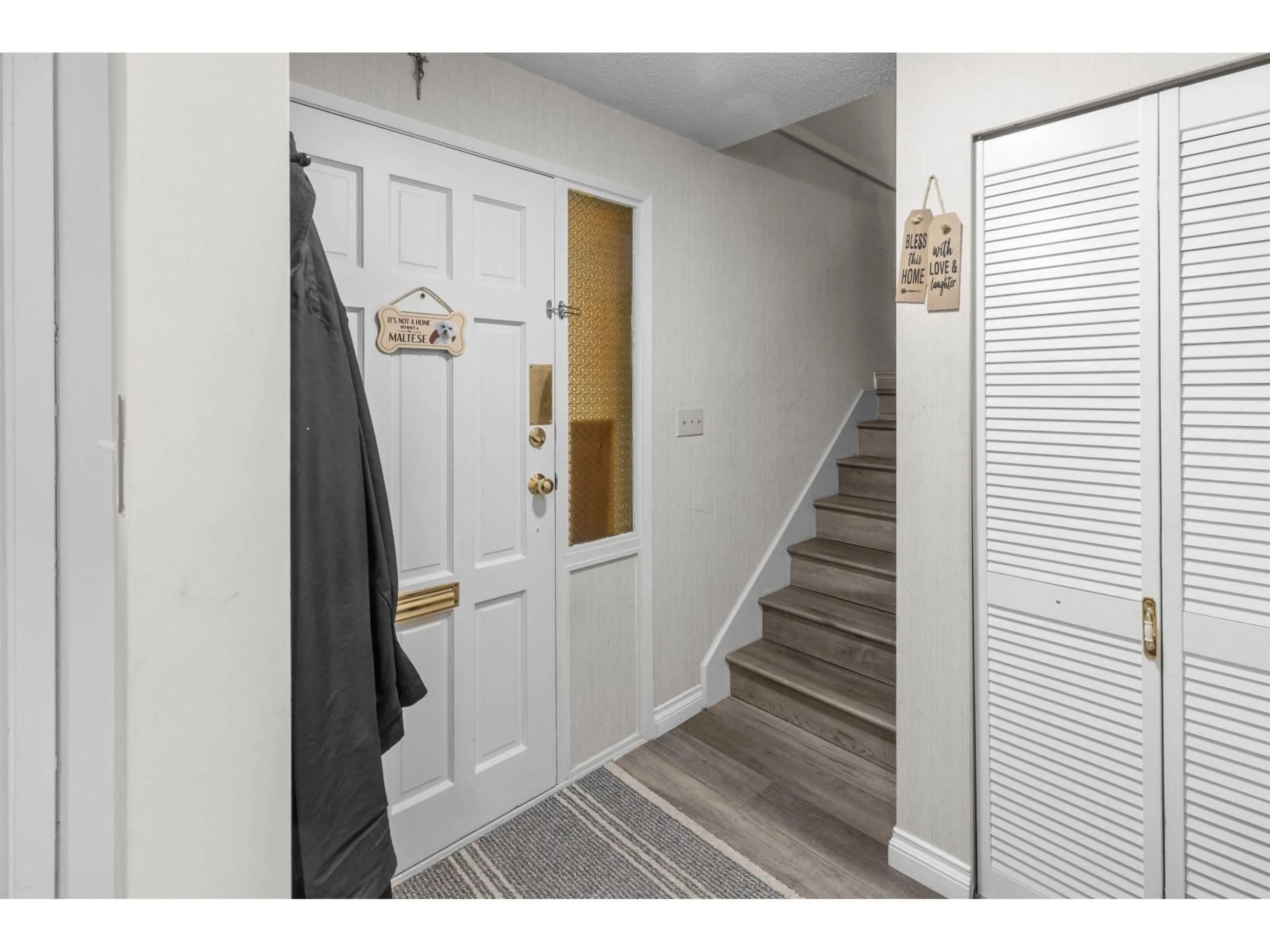 Indoor entryway for 17 - 2998 MOUAT DRIVE, Abbotsford British Columbia V2T4E6