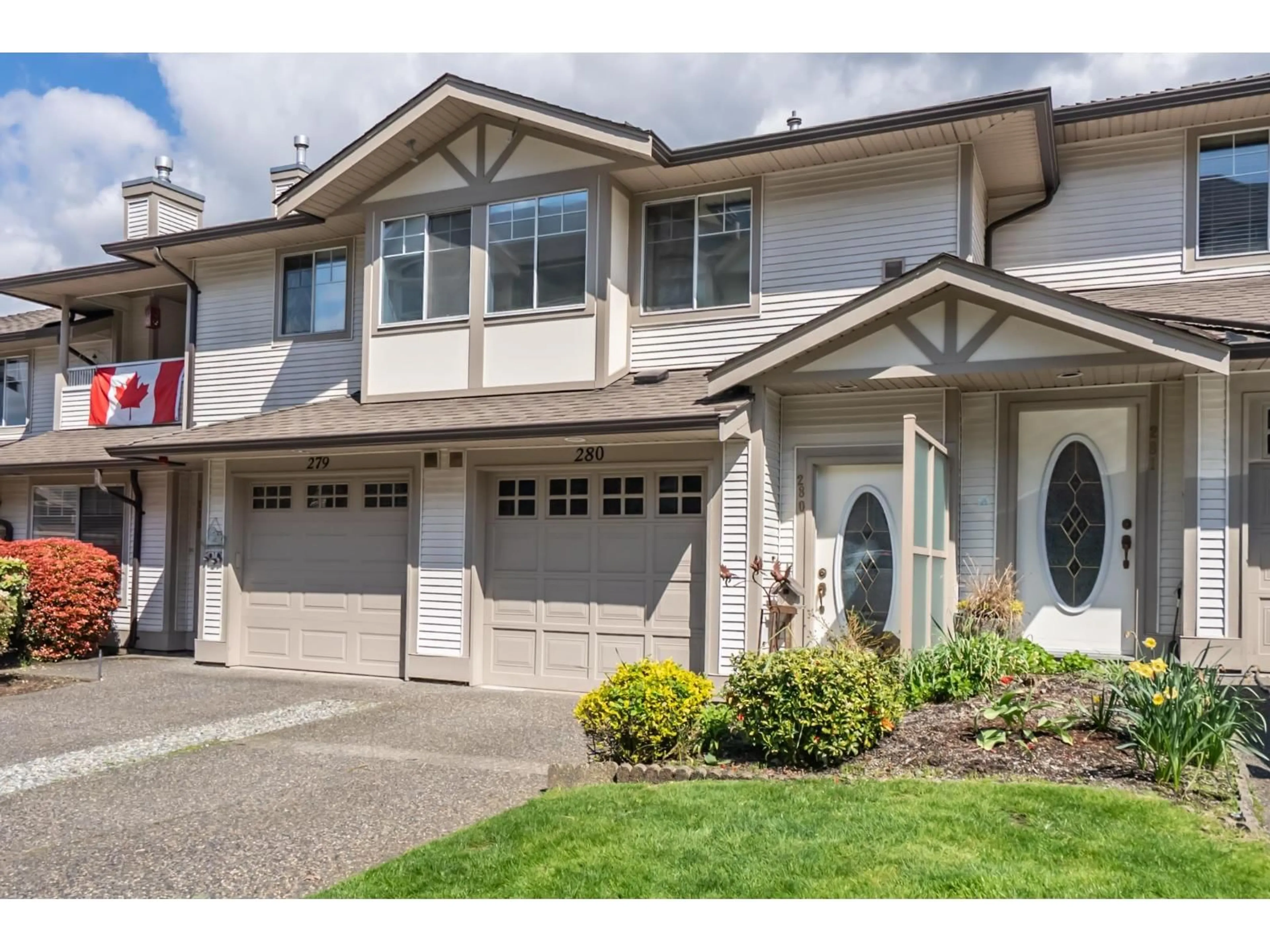 Home with vinyl exterior material, street for 280 - 20391 96 AVENUE, Langley British Columbia V1M2L2