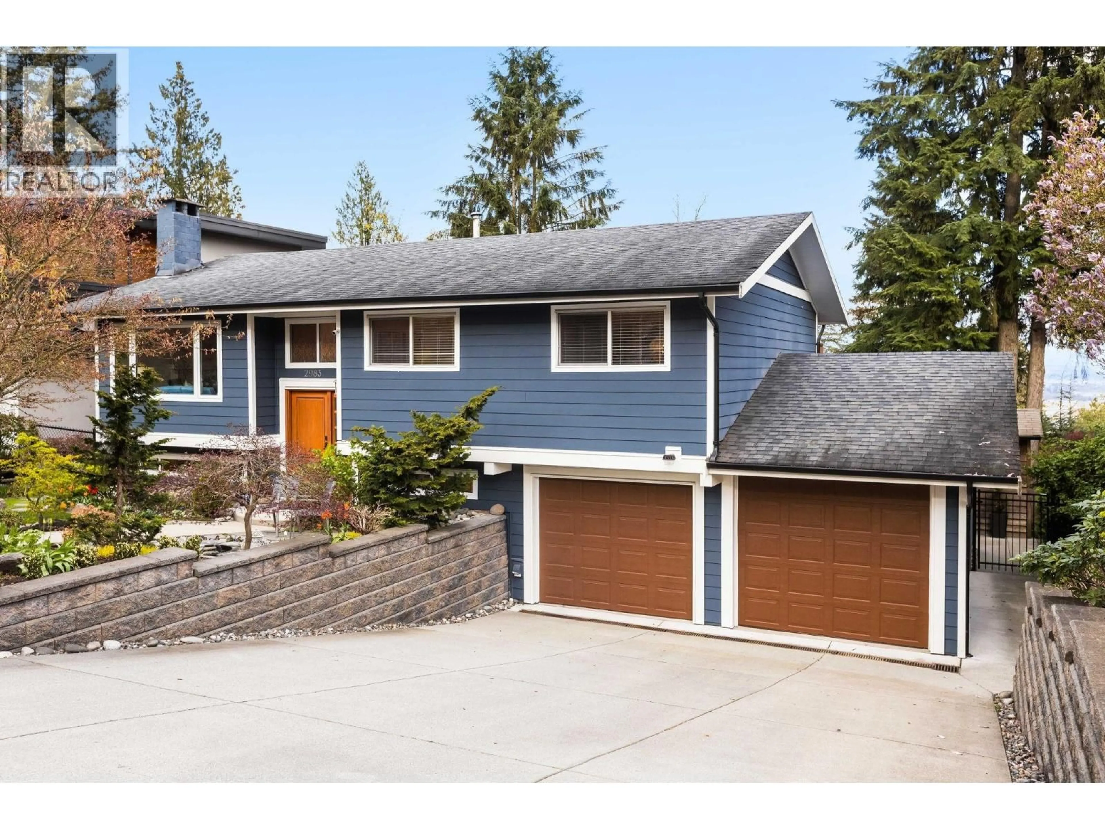 Home with vinyl exterior material, street for 2983 SURF CRESCENT, Coquitlam British Columbia V3C3S7