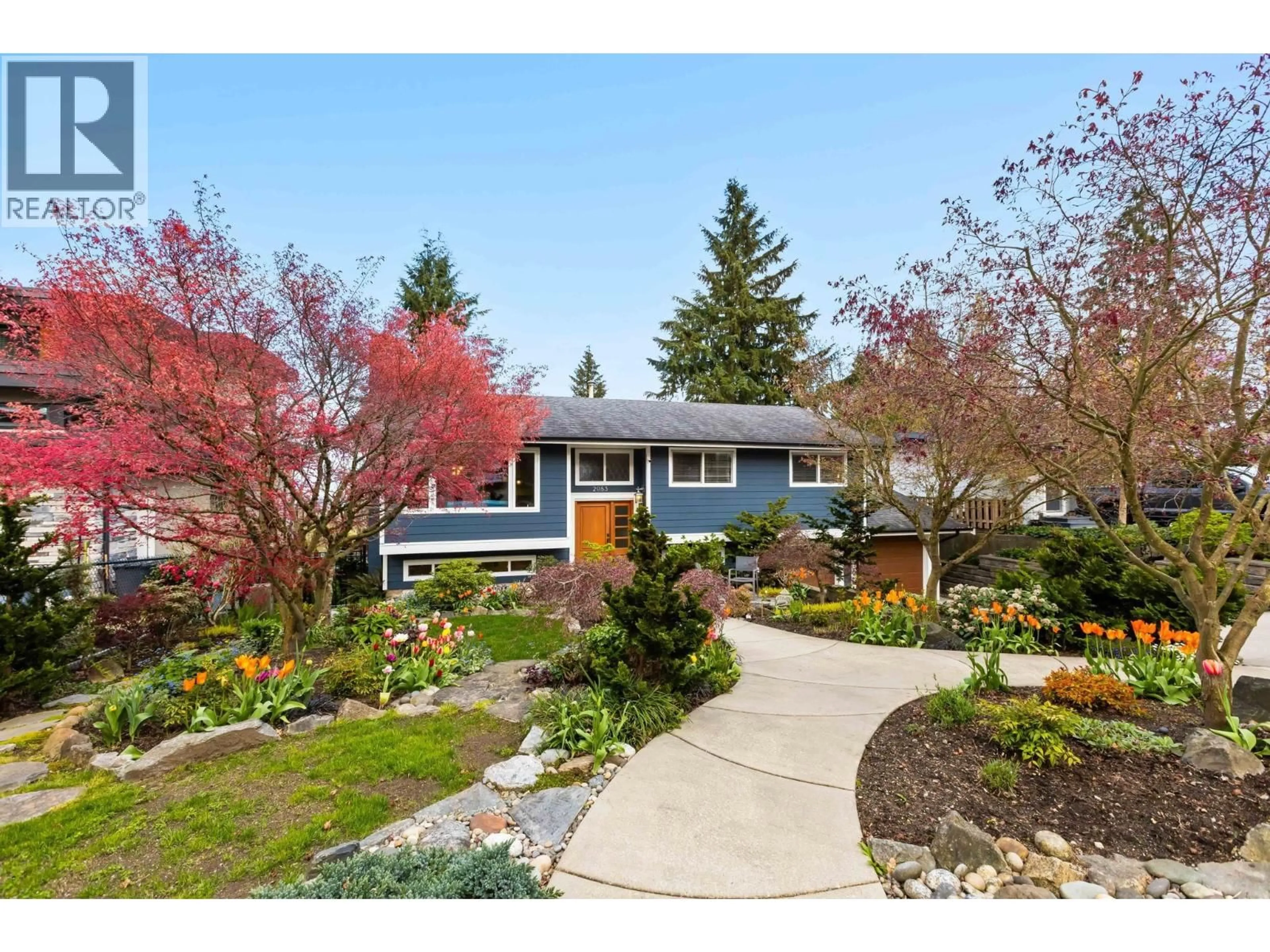 Home with vinyl exterior material, street for 2983 SURF CRESCENT, Coquitlam British Columbia V3C3S7