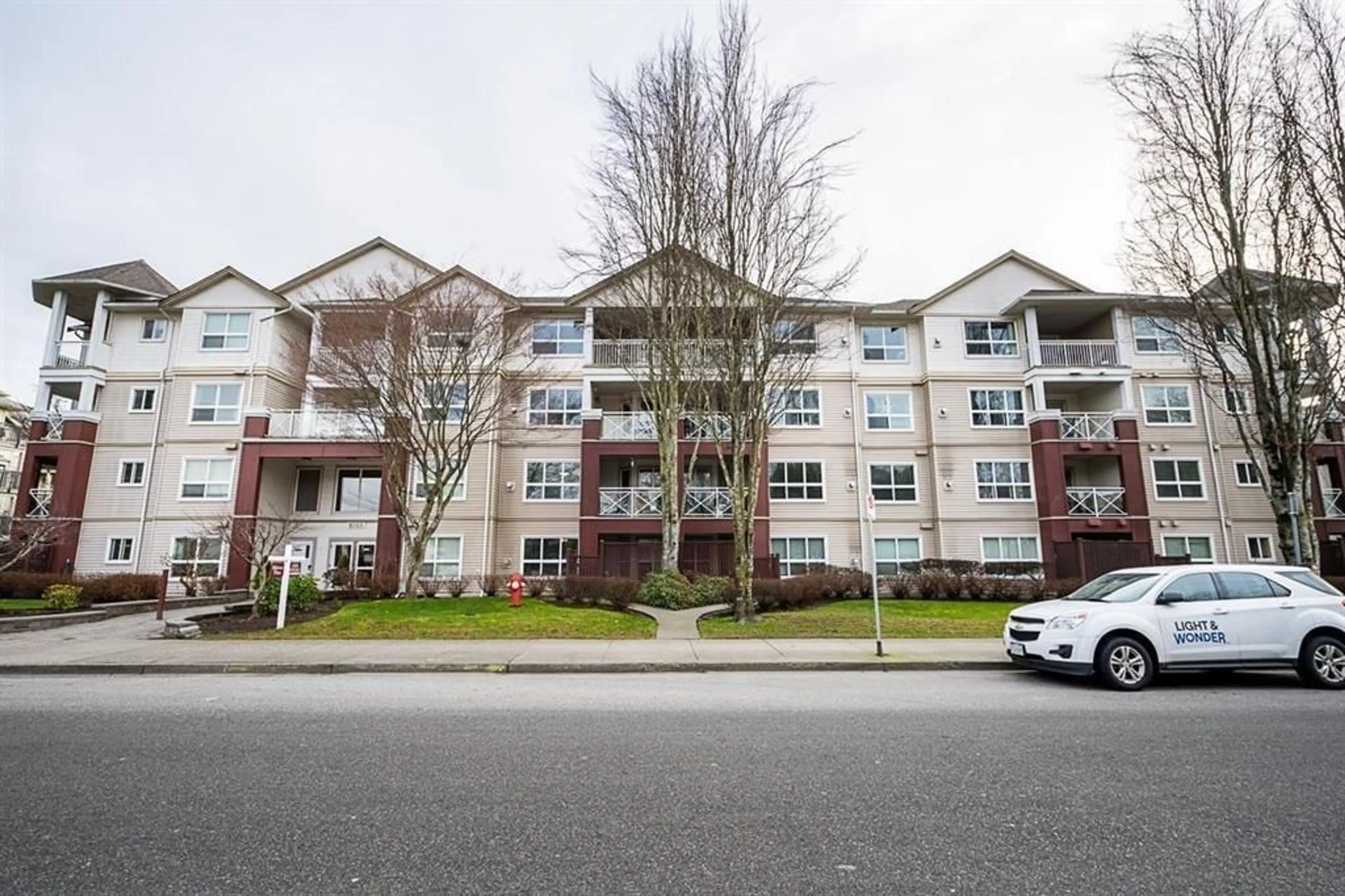 Unknown for 130 - 8068 120A STREET, Surrey British Columbia V3W3P3