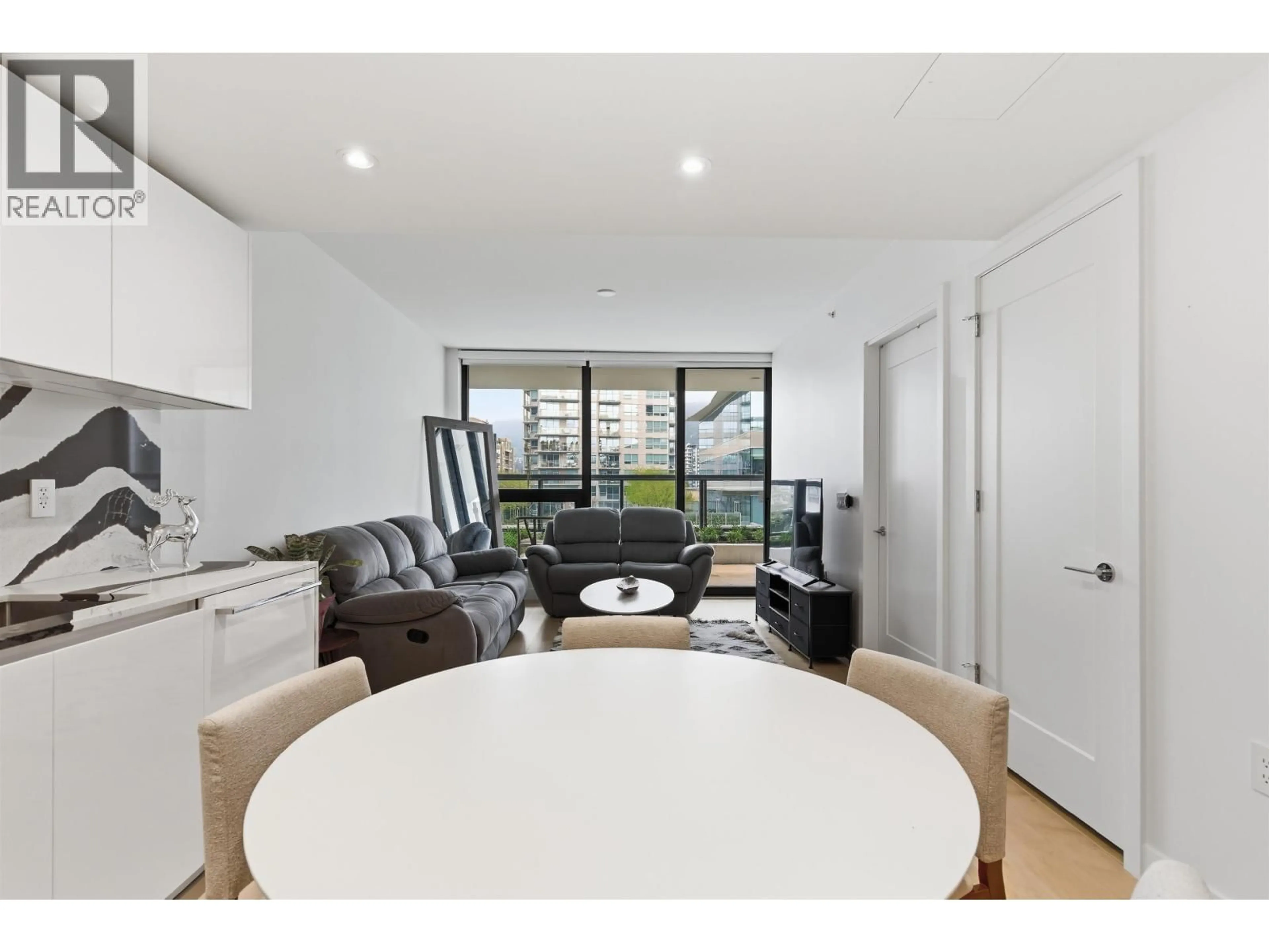 A pic of a room for 410 - 135 13TH STREET, North Vancouver British Columbia V7T1C3