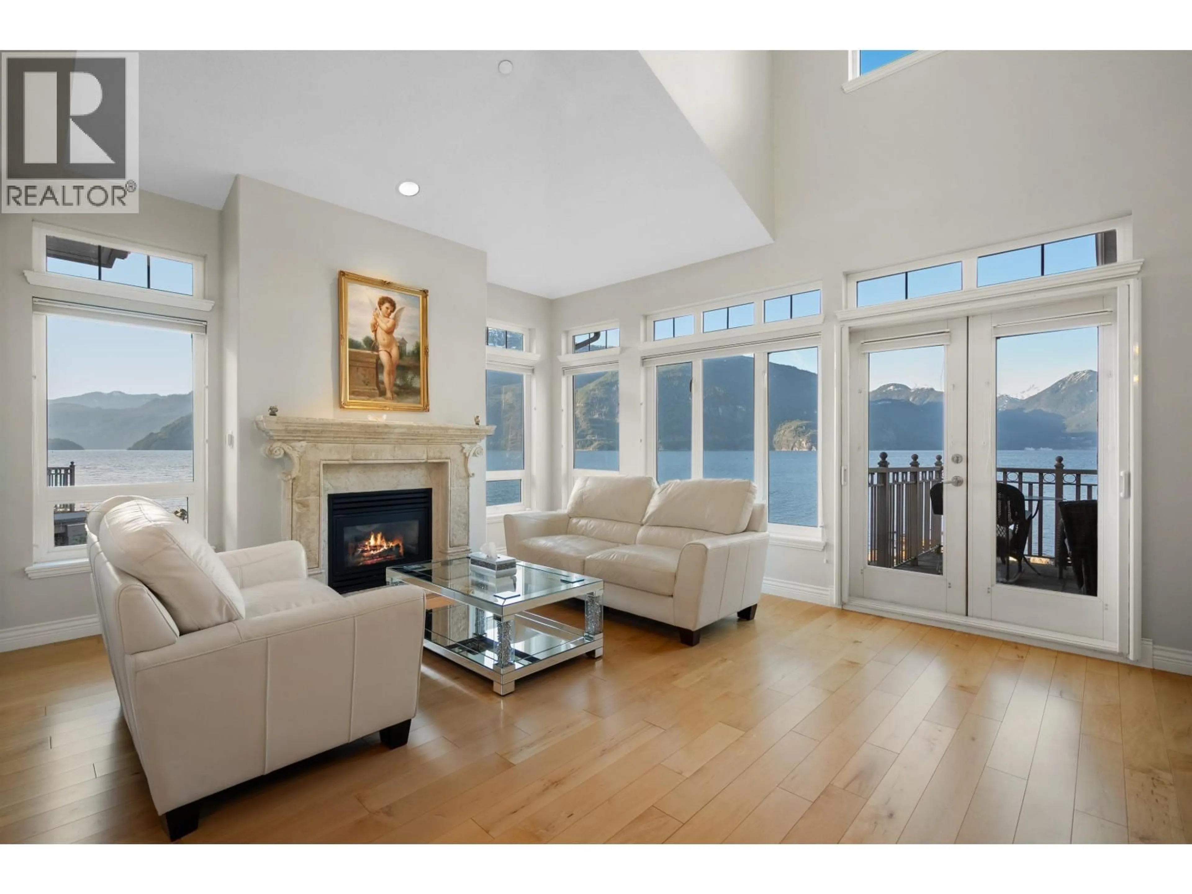 Living room with furniture, unknown for 7 BEACH DRIVE, West Vancouver British Columbia V0N3Z1