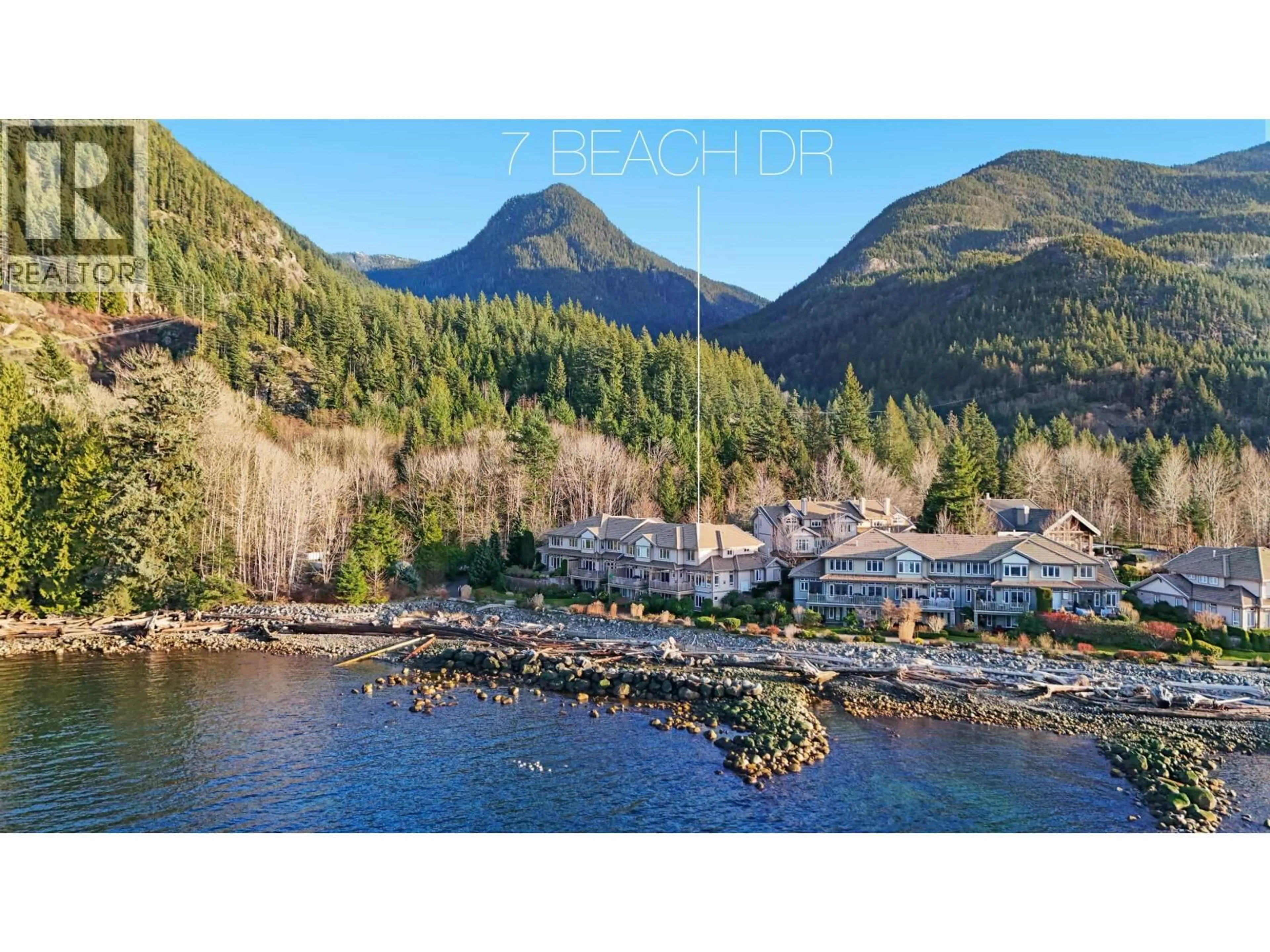 A pic from outside/outdoor area/front of a property/back of a property/a pic from drone, water/lake/river/ocean view for 7 BEACH DRIVE, West Vancouver British Columbia V0N3Z1