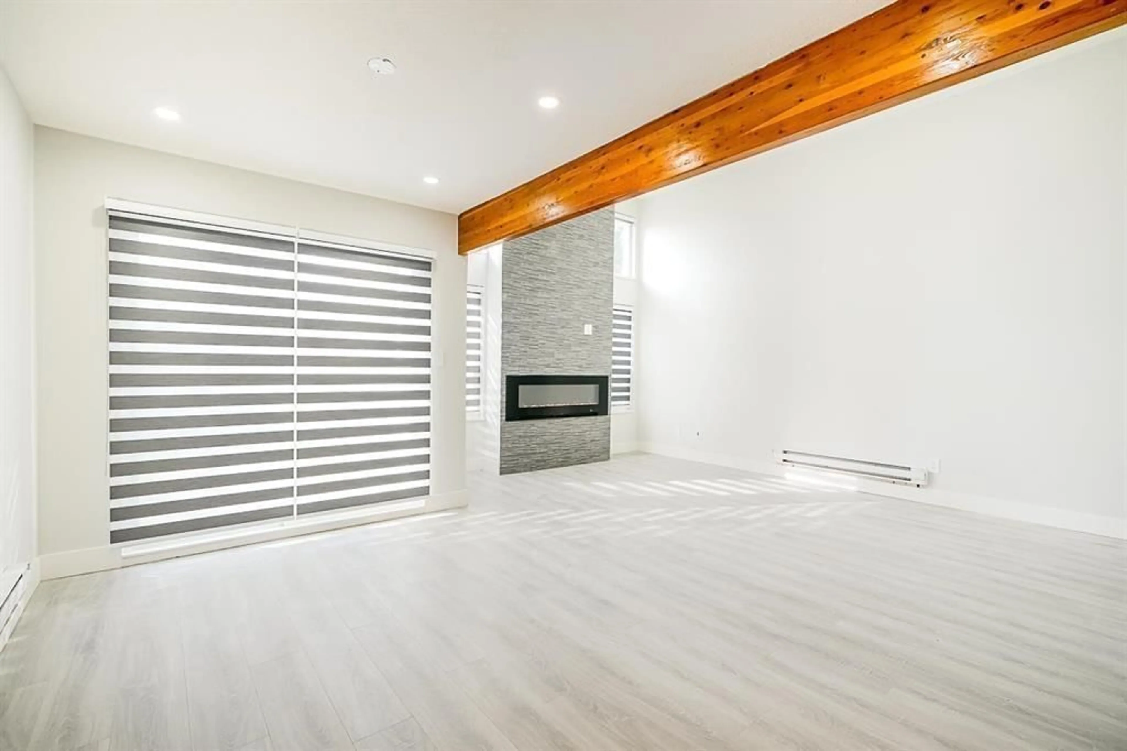 A pic of a room for 128 SPRINGFIELD DRIVE, Langley British Columbia V4W3K8