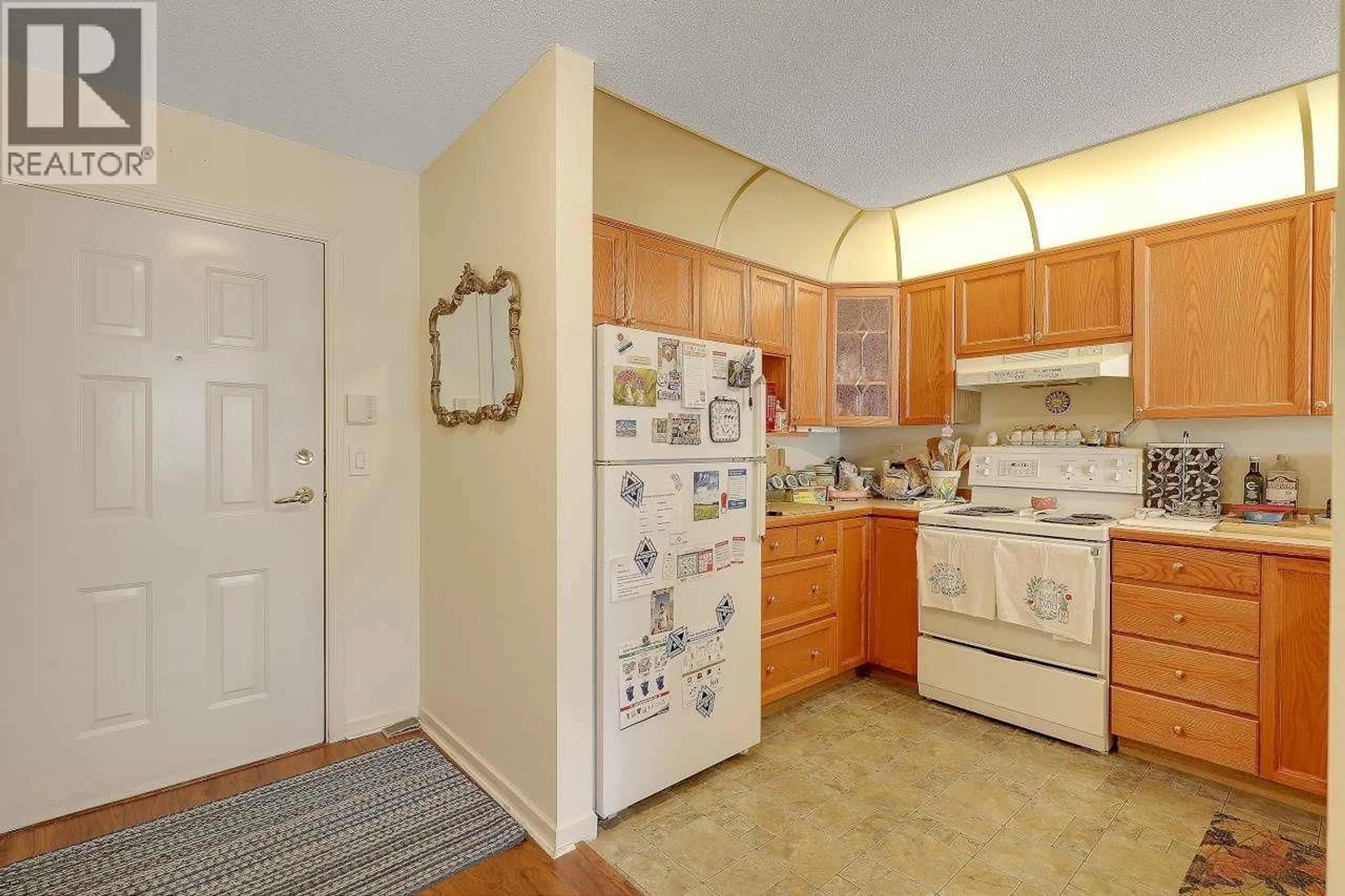Standard kitchen, ceramic/tile floor for 307 - 70 RICHMOND STREET, New Westminster British Columbia V3L5S8
