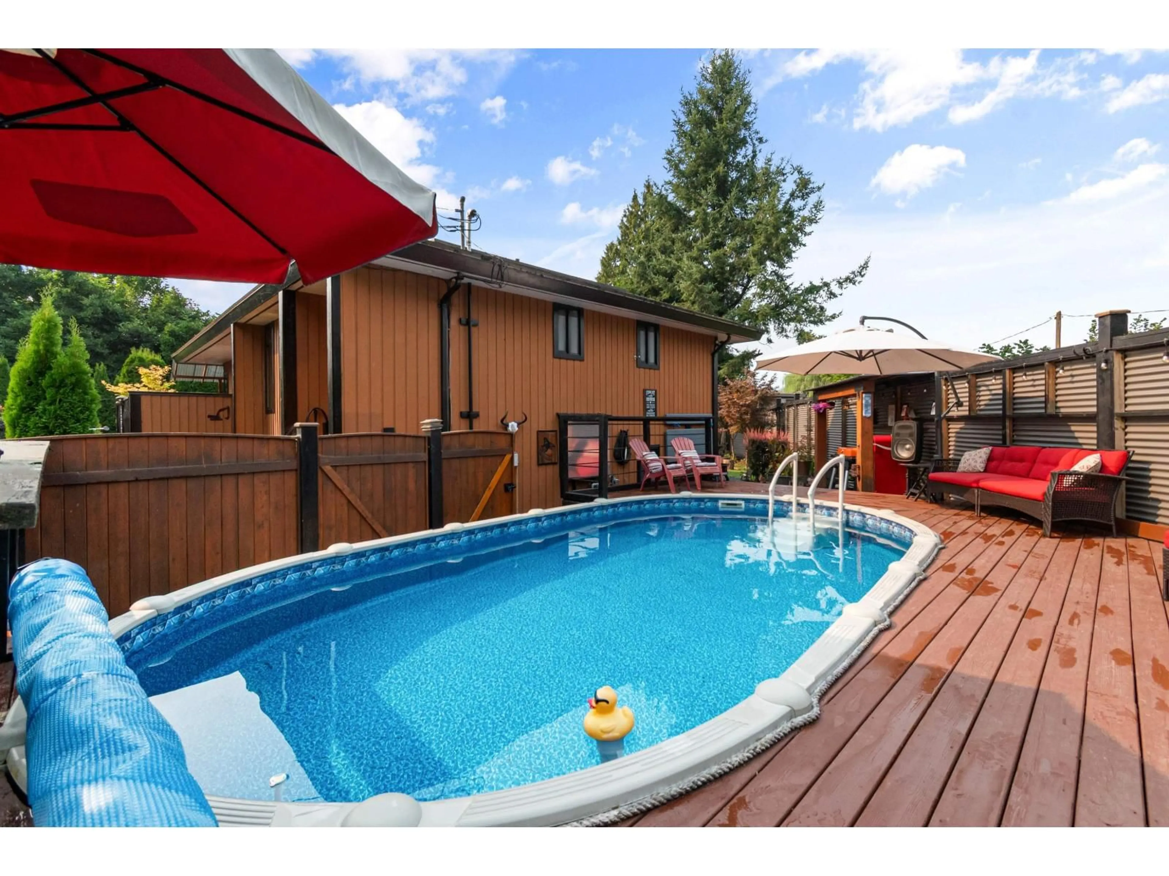 Pool for 46633 HOPE RIVER ROAD, Chilliwack British Columbia V2P7L5