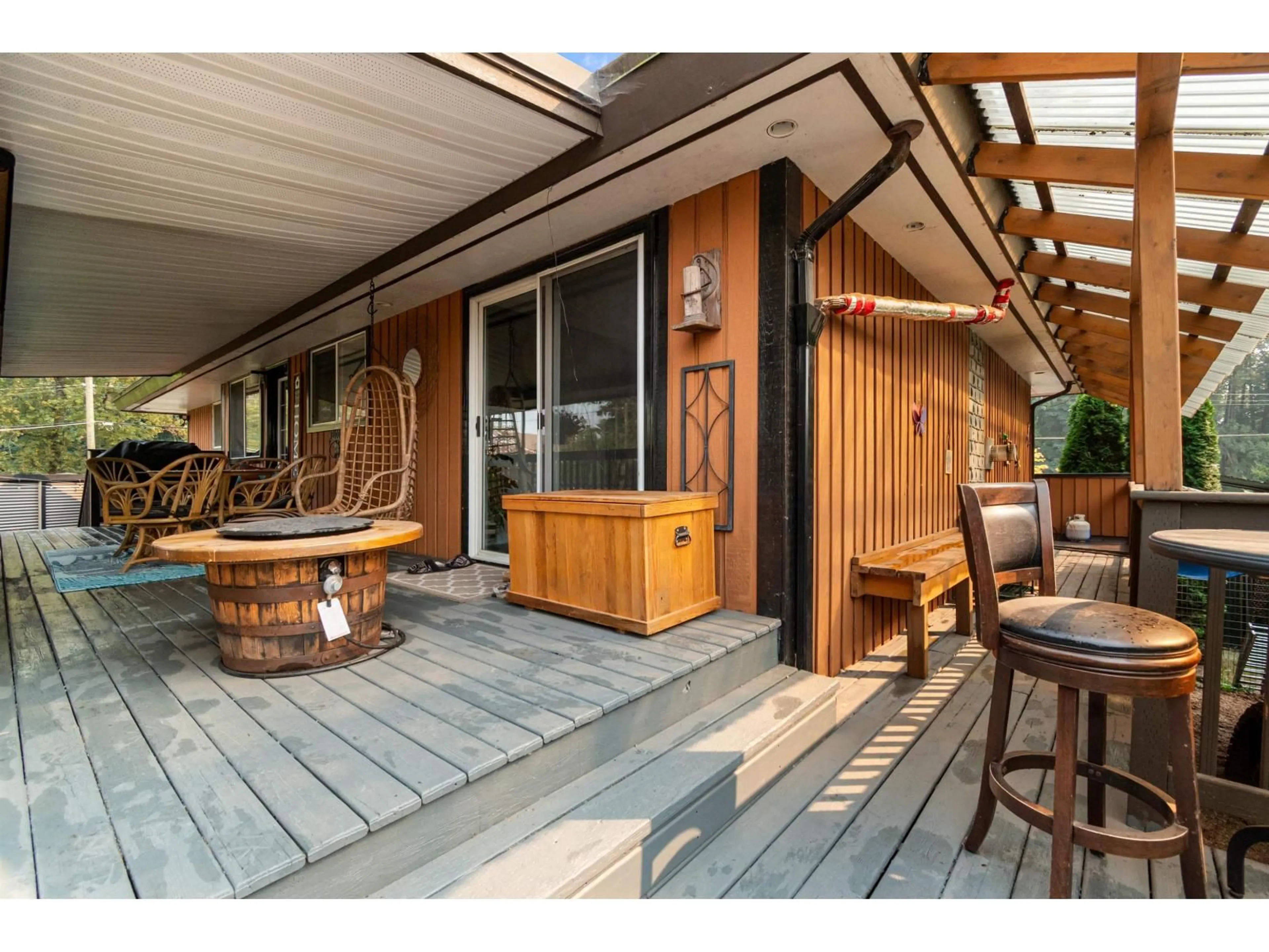 Patio, water/lake/river/ocean view for 46633 HOPE RIVER ROAD, Chilliwack British Columbia V2P7L5