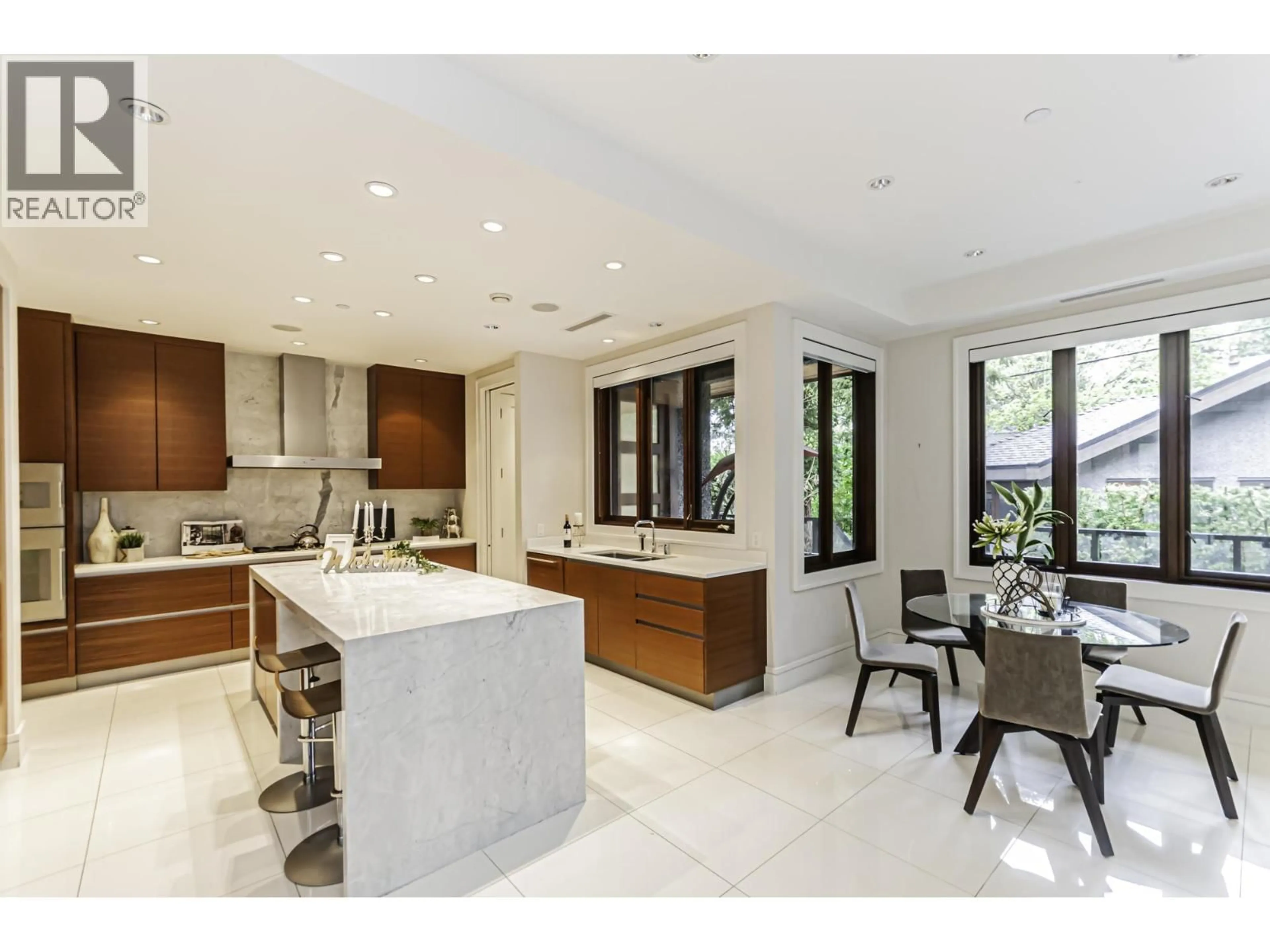 Open concept kitchen, ceramic/tile floor for 3875 36TH AVENUE, Vancouver British Columbia V6N2S5