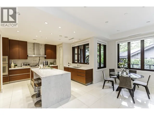 3875 36TH AVENUE, Vancouver 4