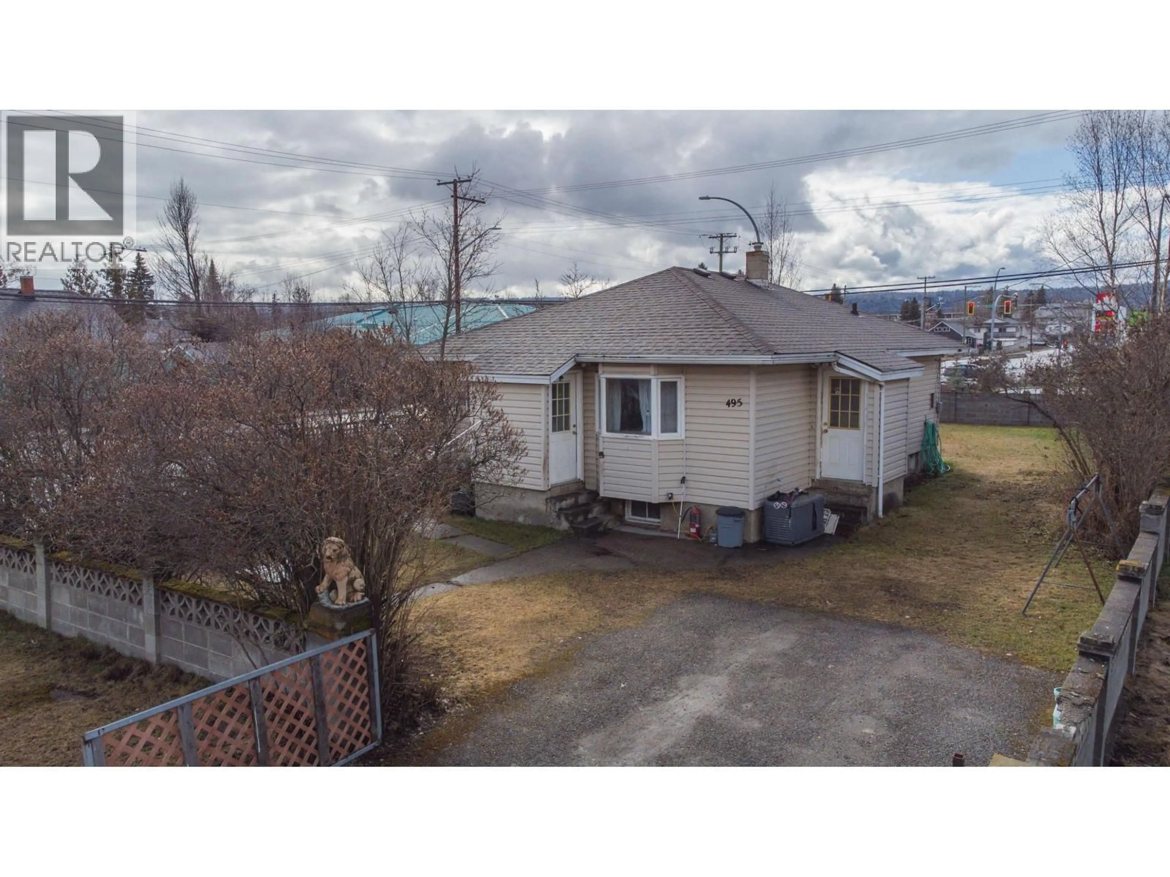 A pic from outside/outdoor area/front of a property/back of a property/a pic from drone, street for 495 BURDEN STREET, Prince George British Columbia V2M2H4