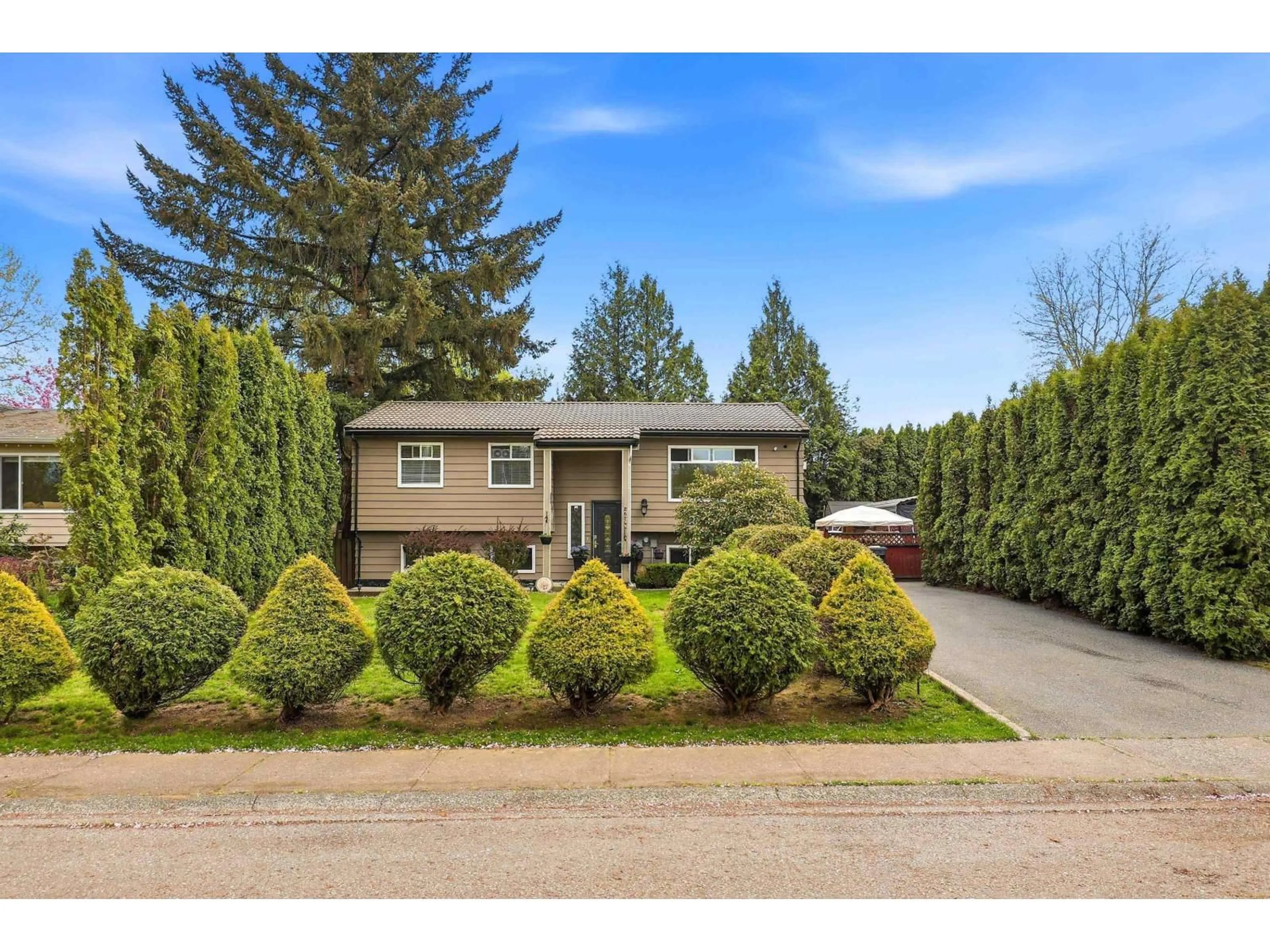 Home with vinyl exterior material, street for 26744 33 AVENUE, Langley British Columbia V4W3G2