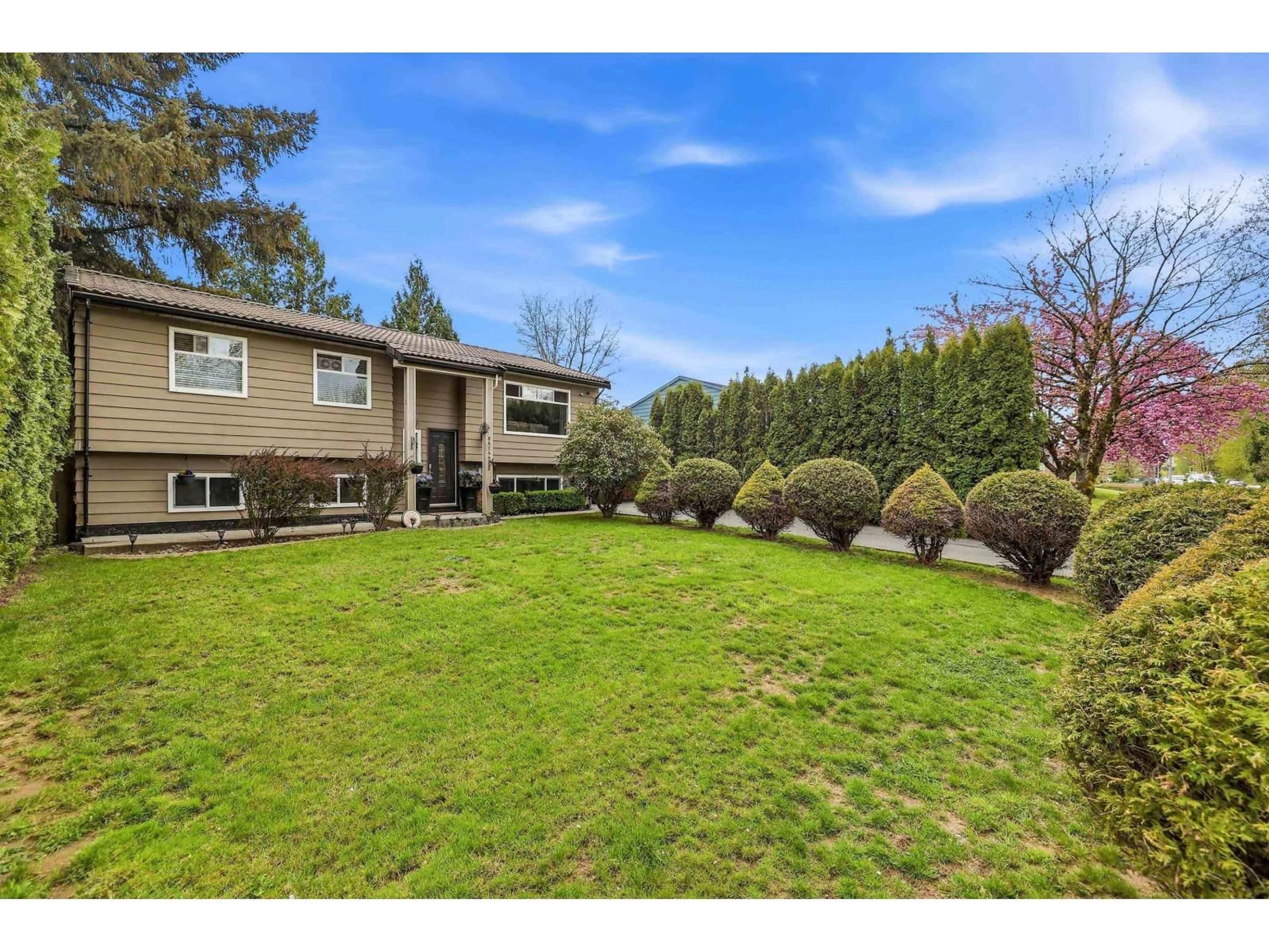 A pic from outside/outdoor area/front of a property/back of a property/a pic from drone, mountain view for 26744 33 AVENUE, Langley British Columbia V4W3G2