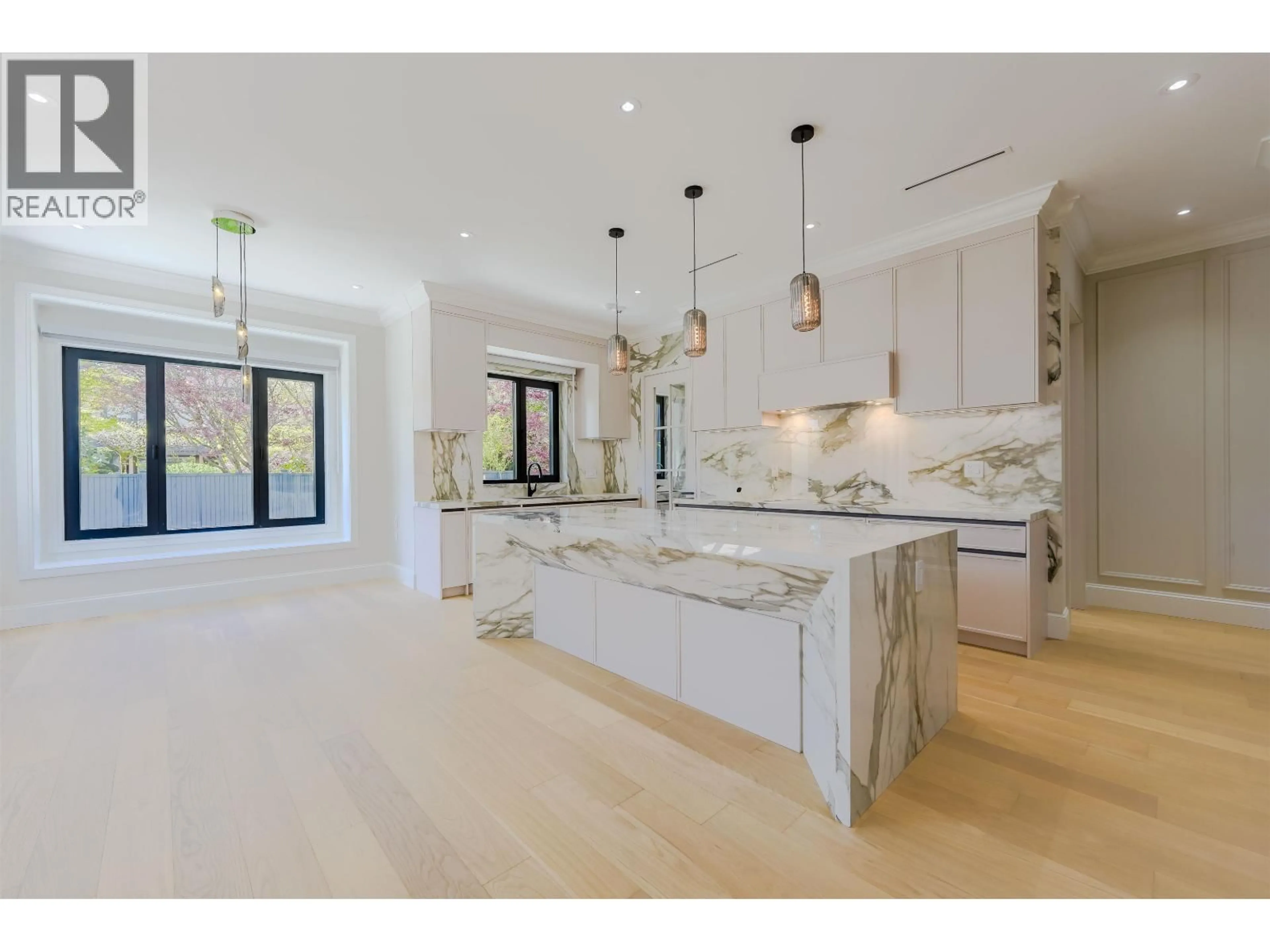 Open concept kitchen, ceramic/tile floor for 9591 WOODWARDS PLACE, Richmond British Columbia V7E1H5