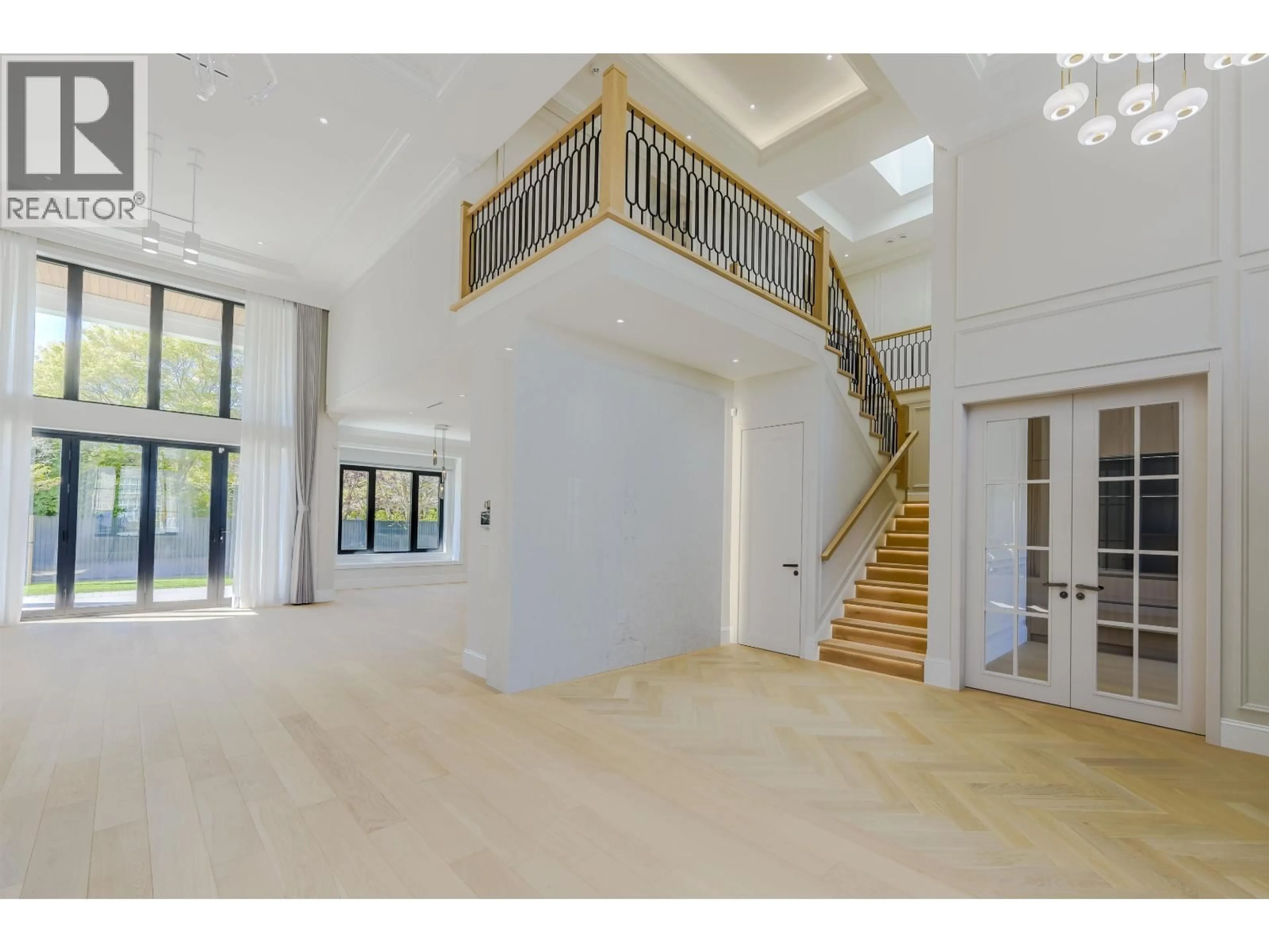 Indoor foyer for 9591 WOODWARDS PLACE, Richmond British Columbia V7E1H5