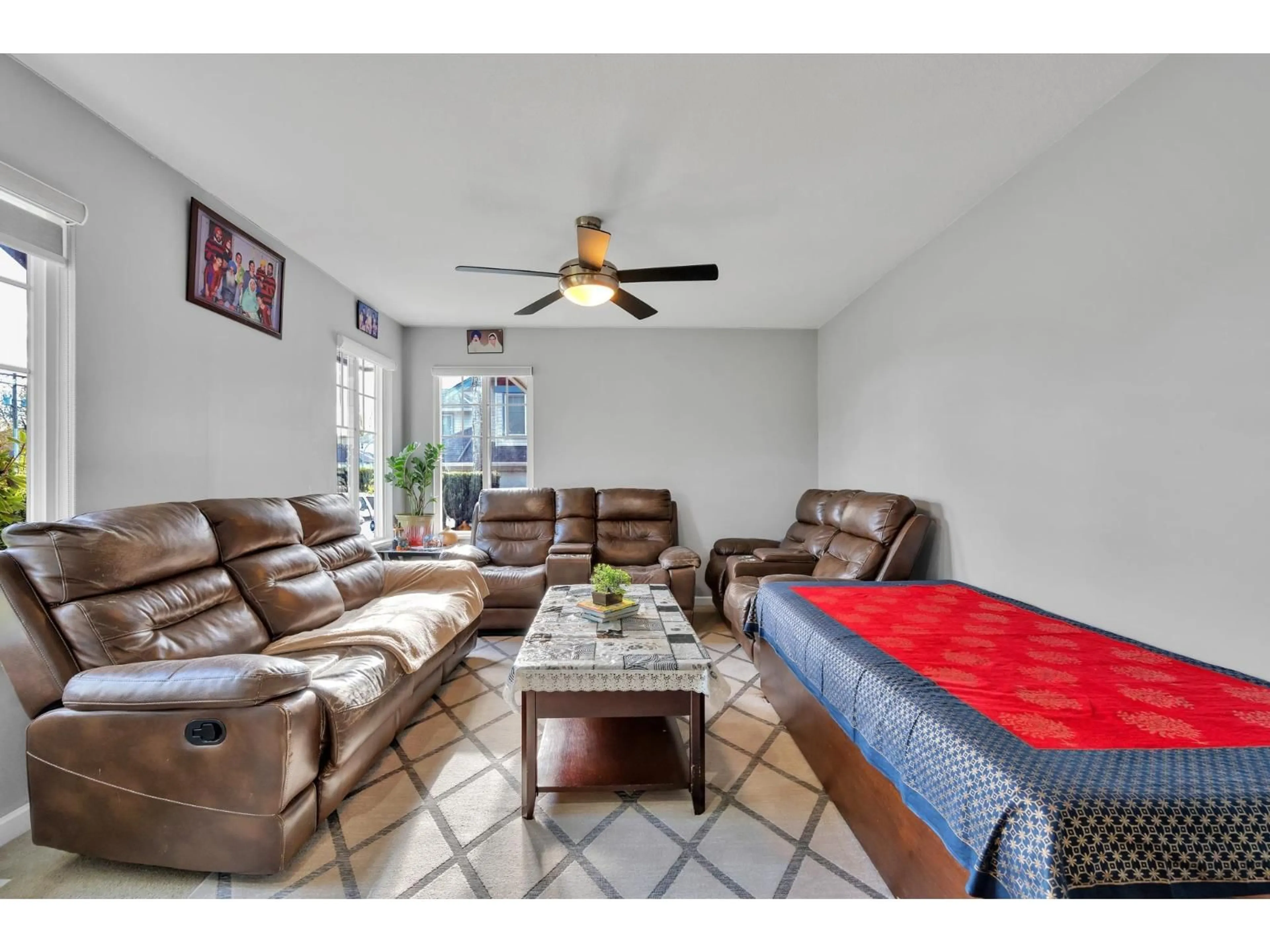 Living room with furniture, unknown for 22 - 3270 BLUE JAY STREET, Abbotsford British Columbia V2T6T1