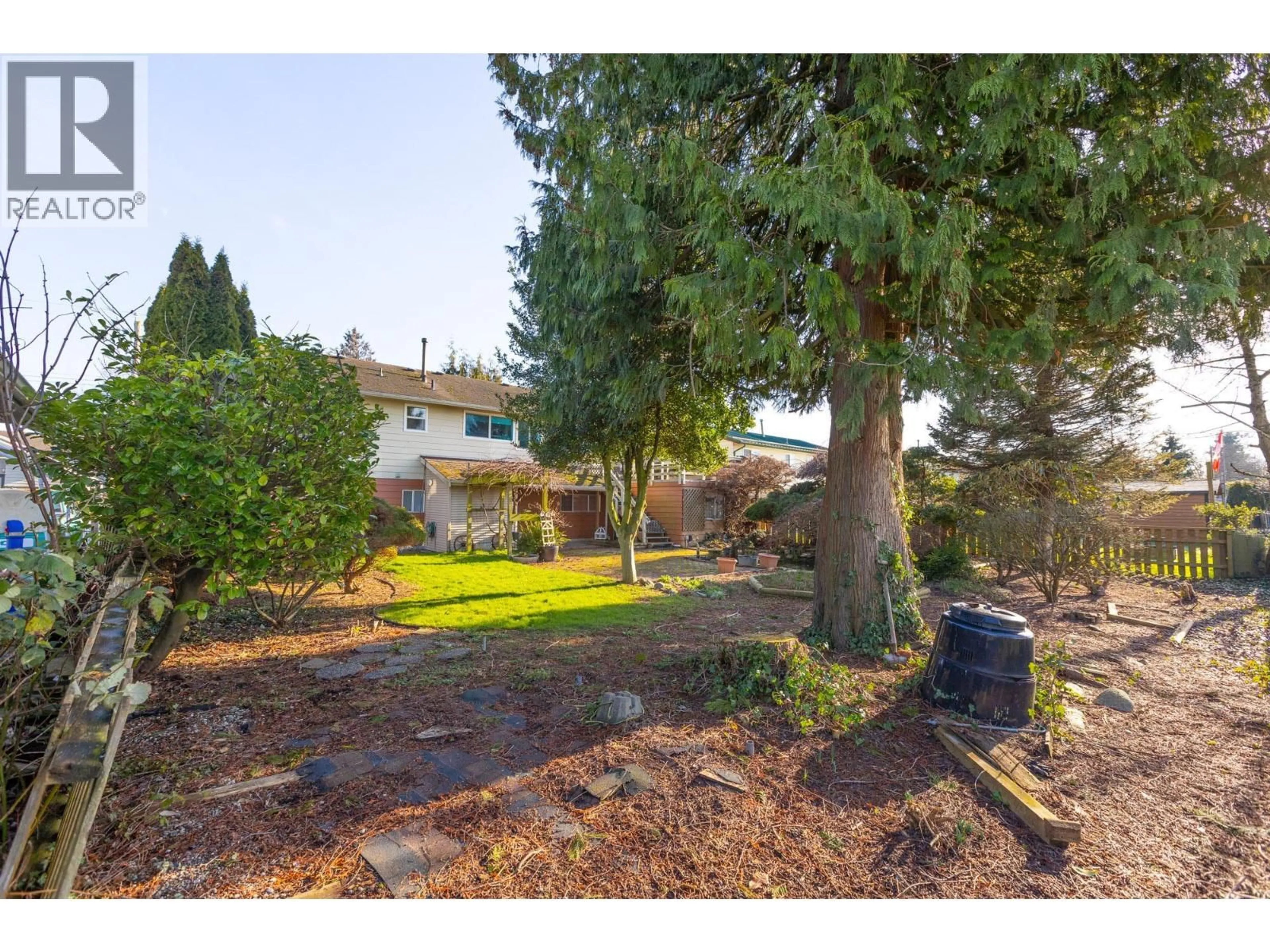 A pic from outside/outdoor area/front of a property/back of a property/a pic from drone, street for 4351 48A STREET, Delta British Columbia V4K2P8