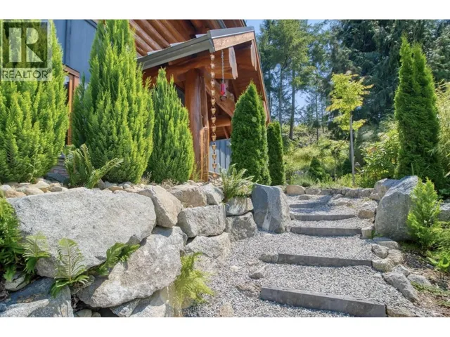 5895 SKOOKUMCHUK ROAD, Sechelt 3