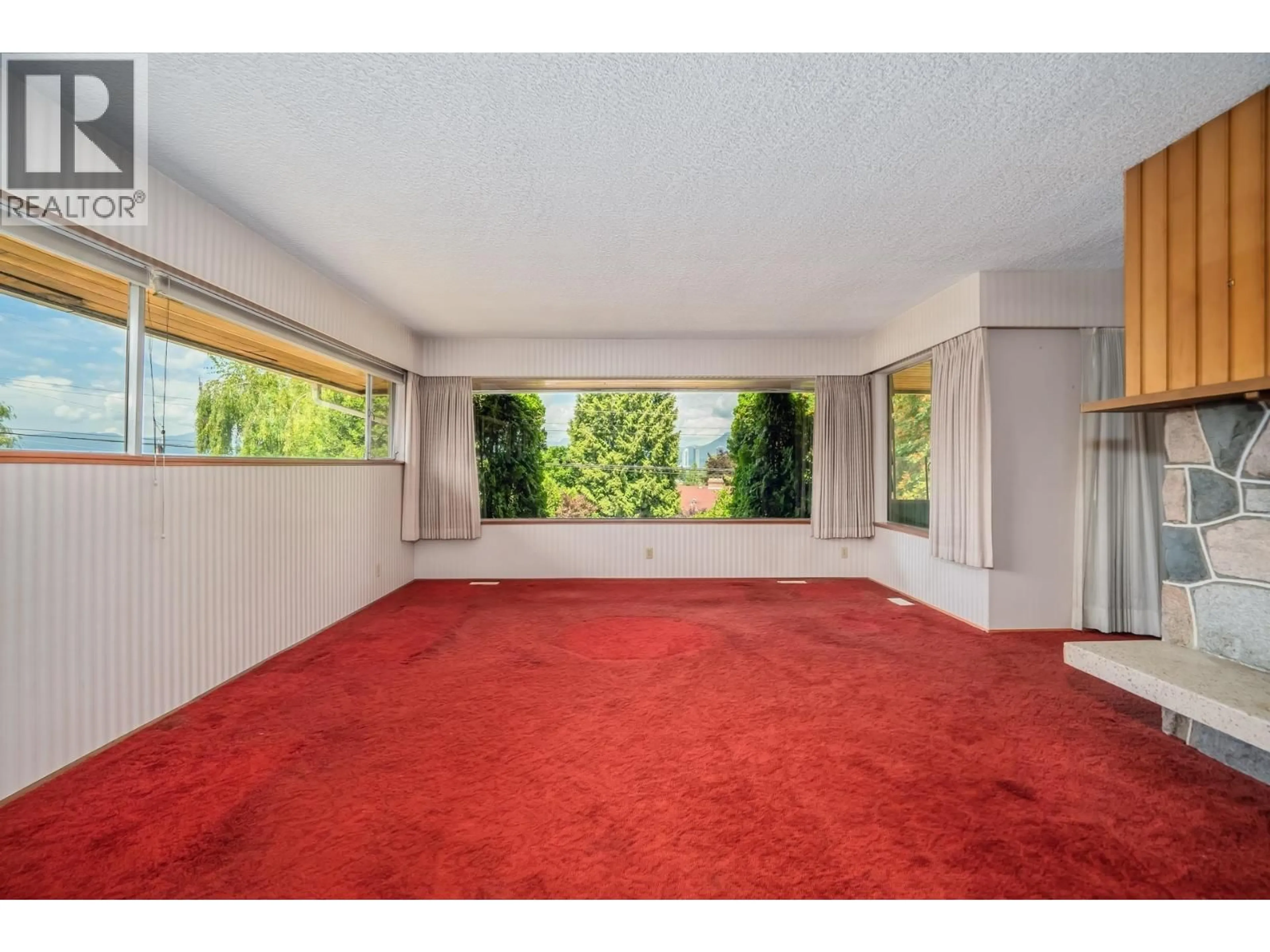 A pic of a room for 5240 HALLEY AVENUE, Burnaby British Columbia V5H2P8