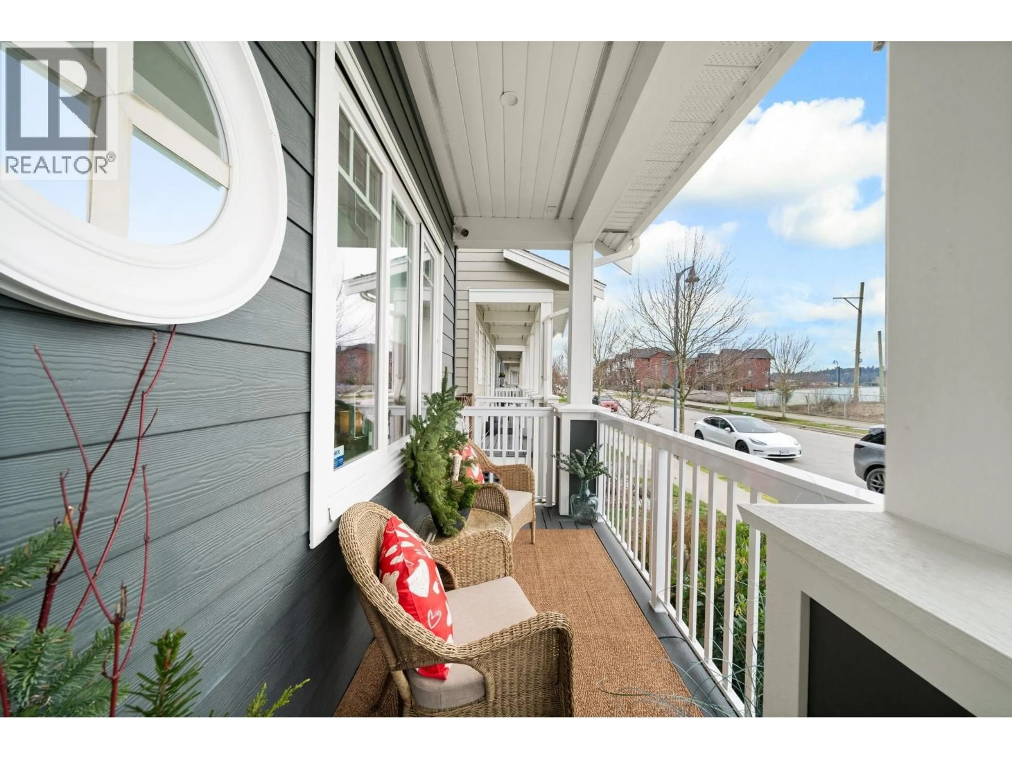 Patio, water/lake/river/ocean view for 2294 CORMORANT DRIVE, Tsawwassen British Columbia V4M4G2