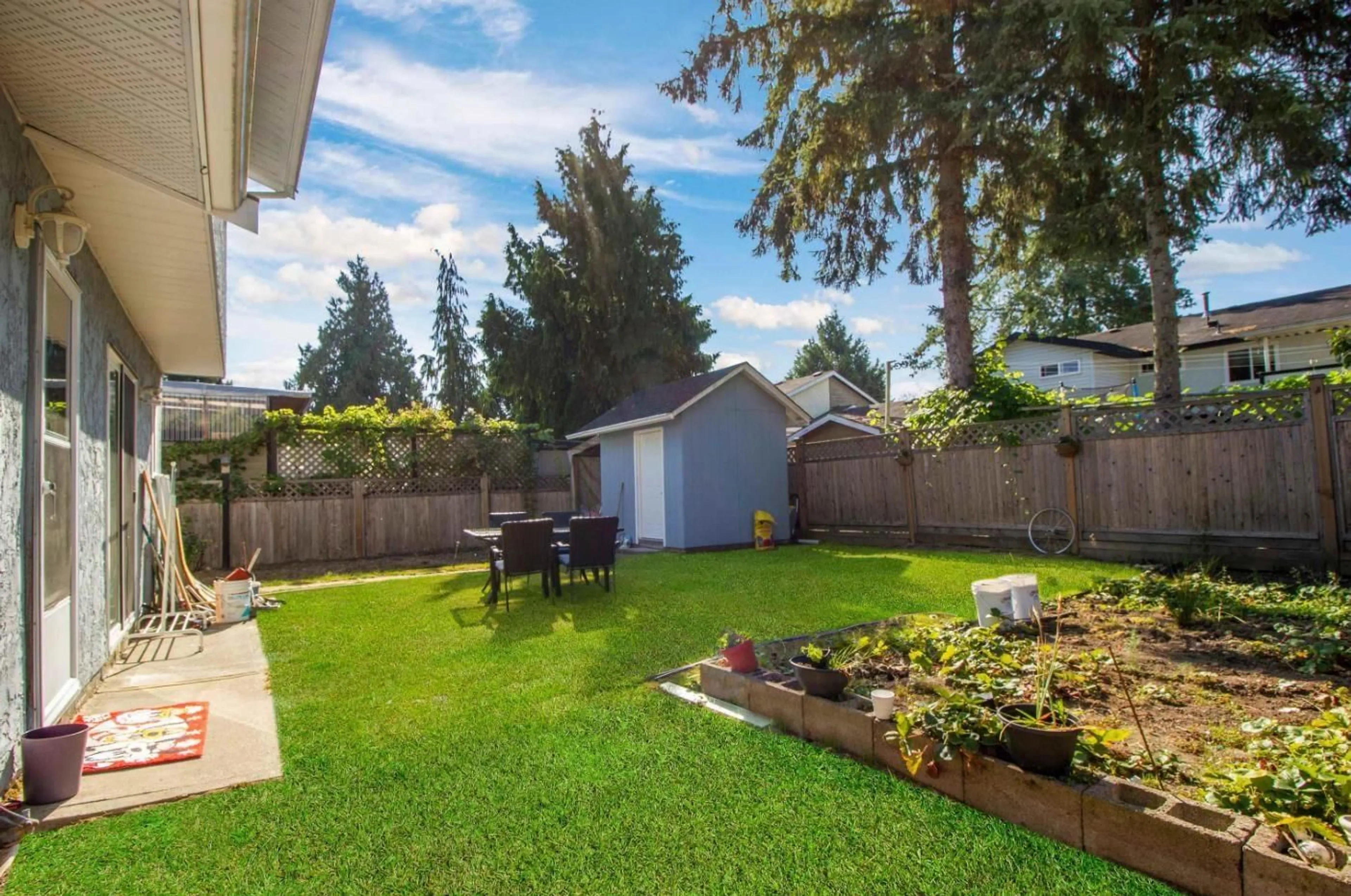 Patio, street for 13242 67 AVENUE, Surrey British Columbia V3W7J2