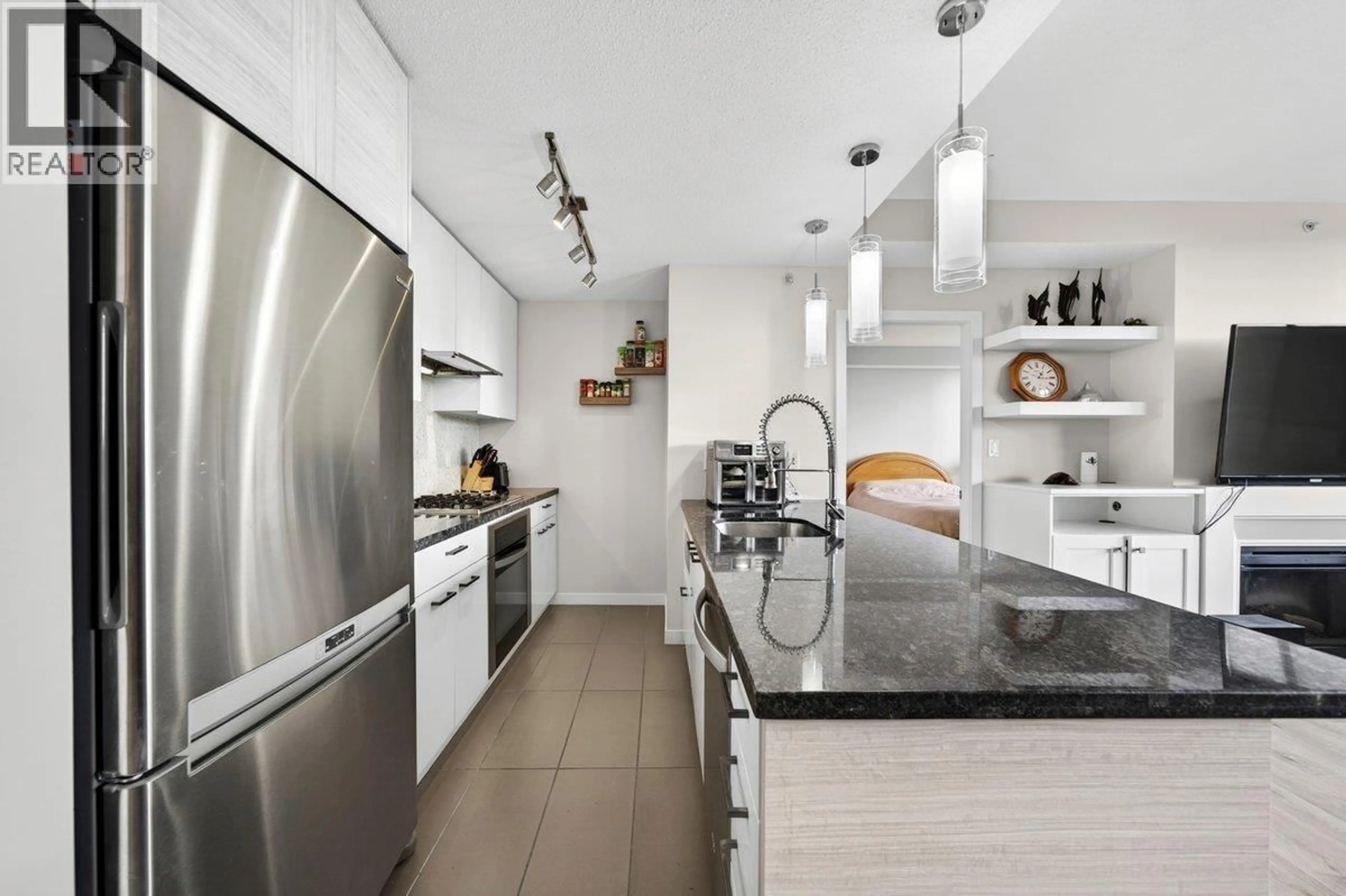 Contemporary kitchen, ceramic/tile floor for 2701 - 2982 BURLINGTON DRIVE, Coquitlam British Columbia V3B0B3