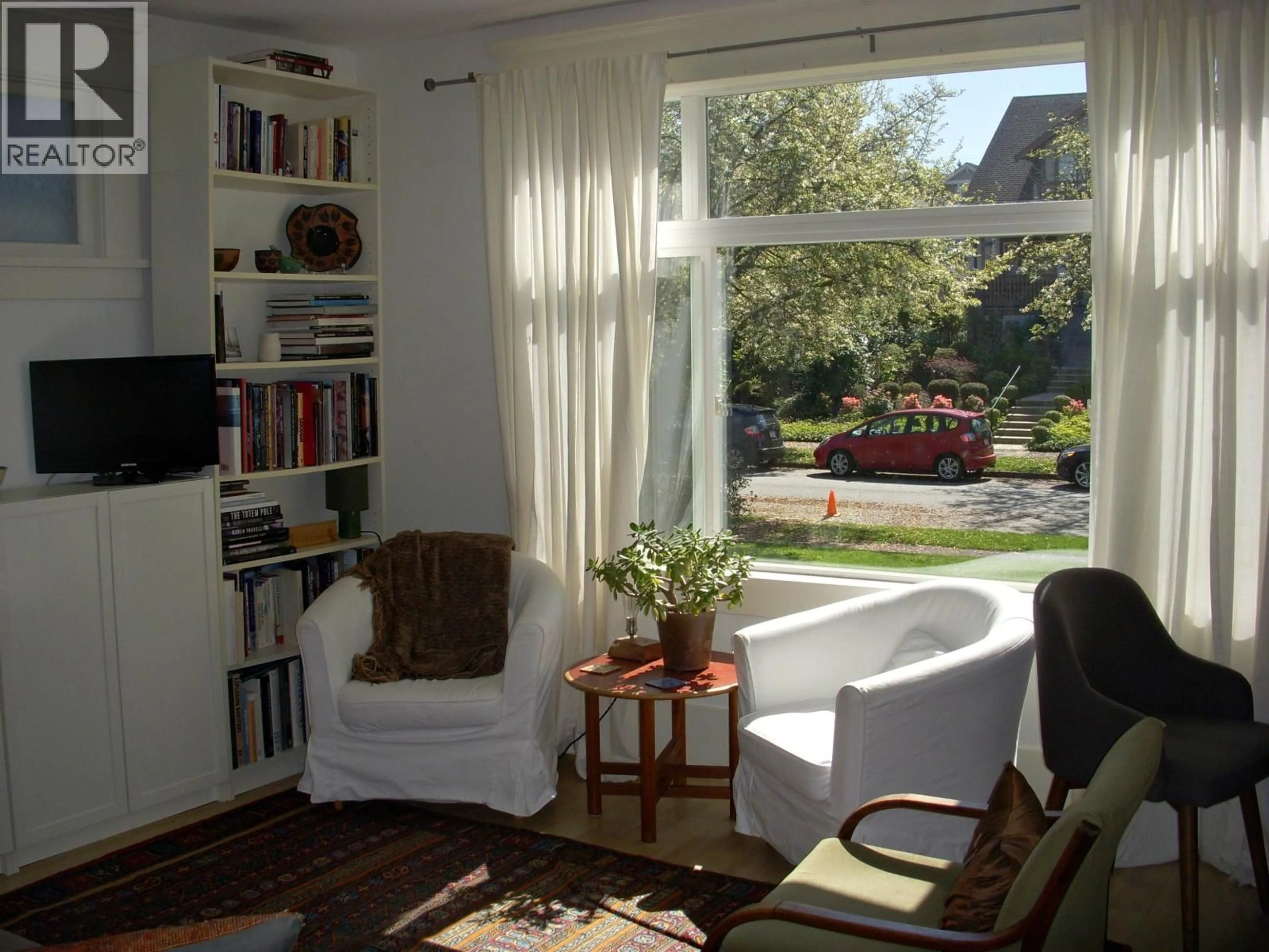 Living room with furniture, unknown for 2047 14TH AVENUE, Vancouver British Columbia V6J2K3