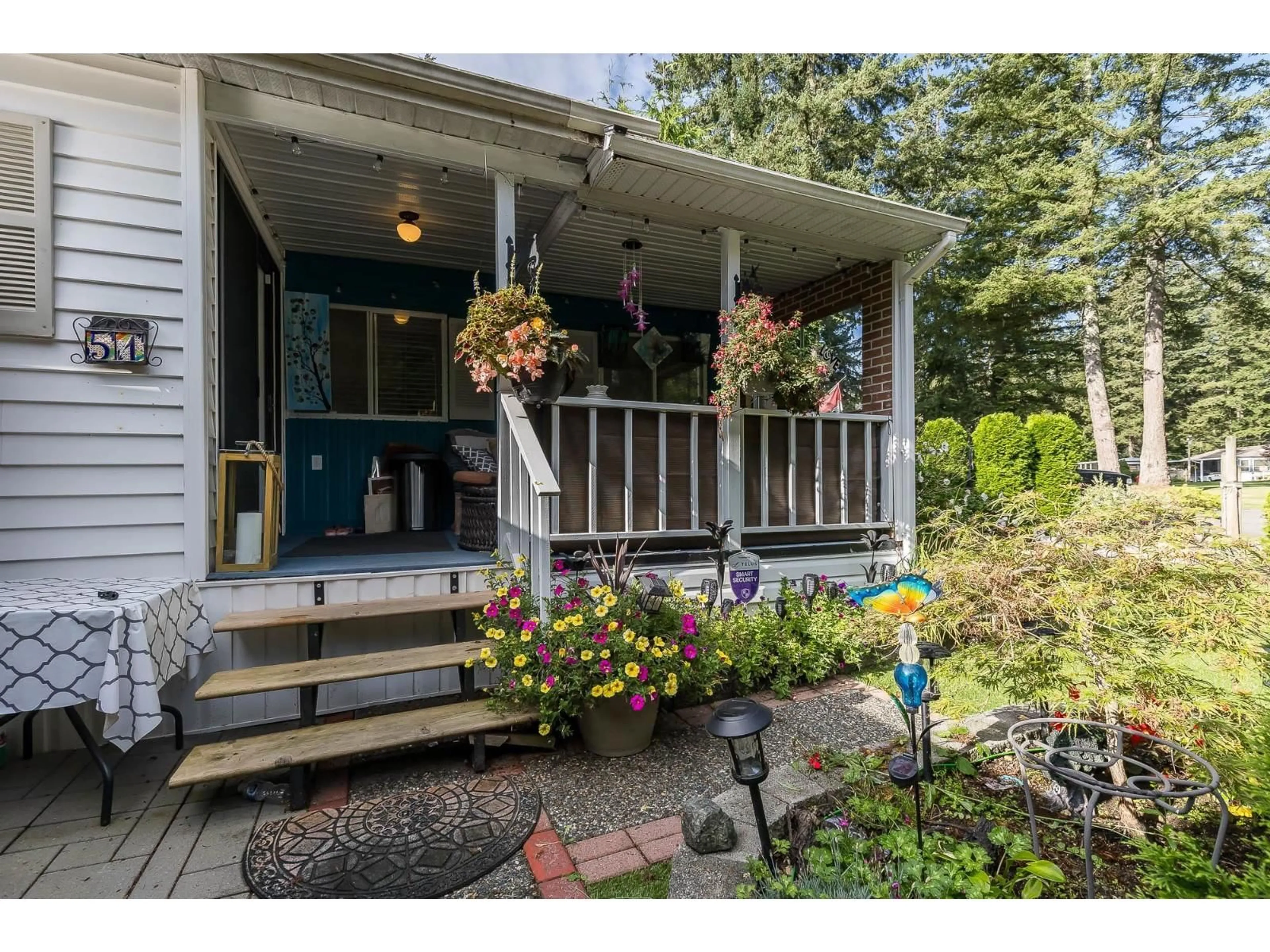 Indoor entryway for 51 - 20071 24 AVENUE, Langley British Columbia V2Z2A9