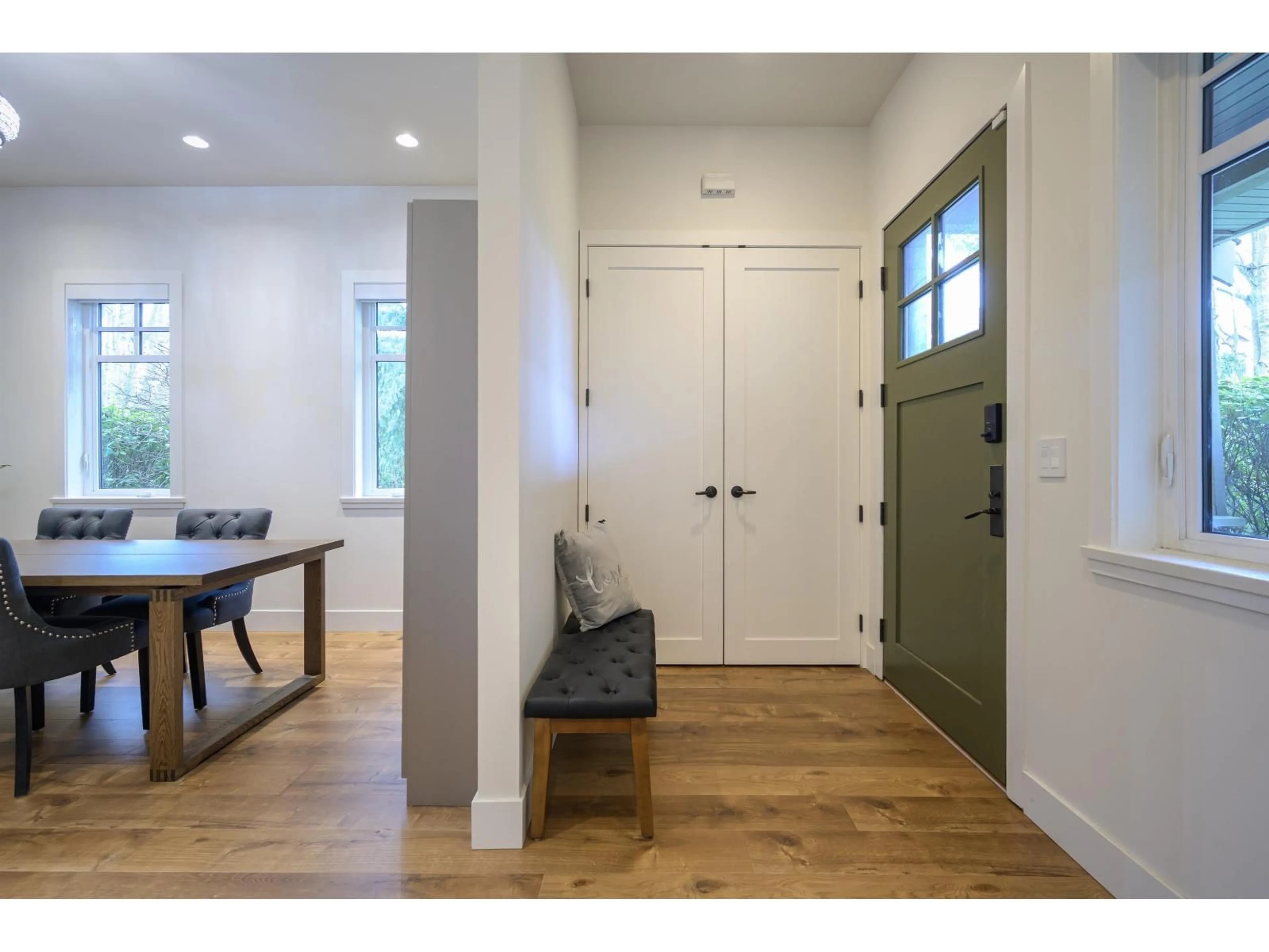 Indoor entryway for 30 - 3122 160 STREET, Surrey British Columbia V3Z8K5