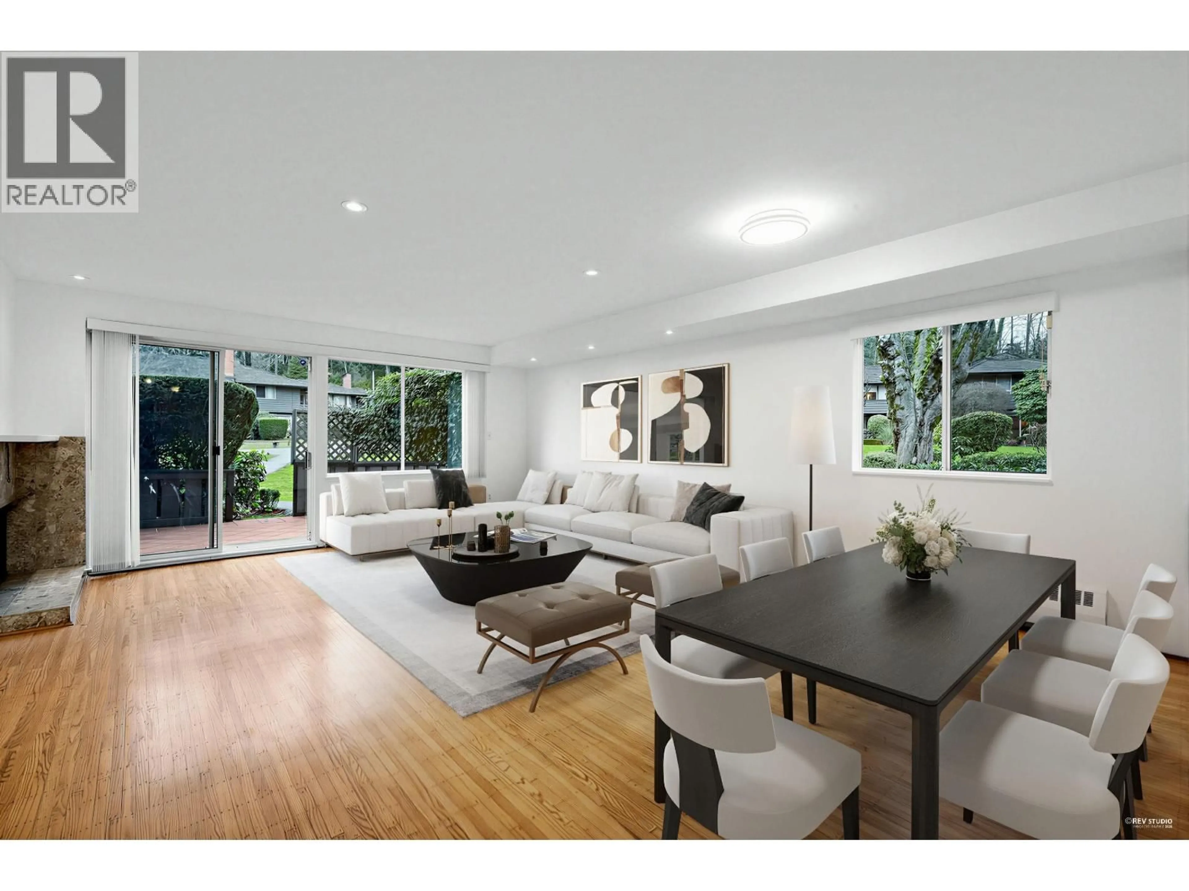 Living room with furniture, unknown for 1109 - 235 KEITH ROAD, West Vancouver British Columbia V7T1M7