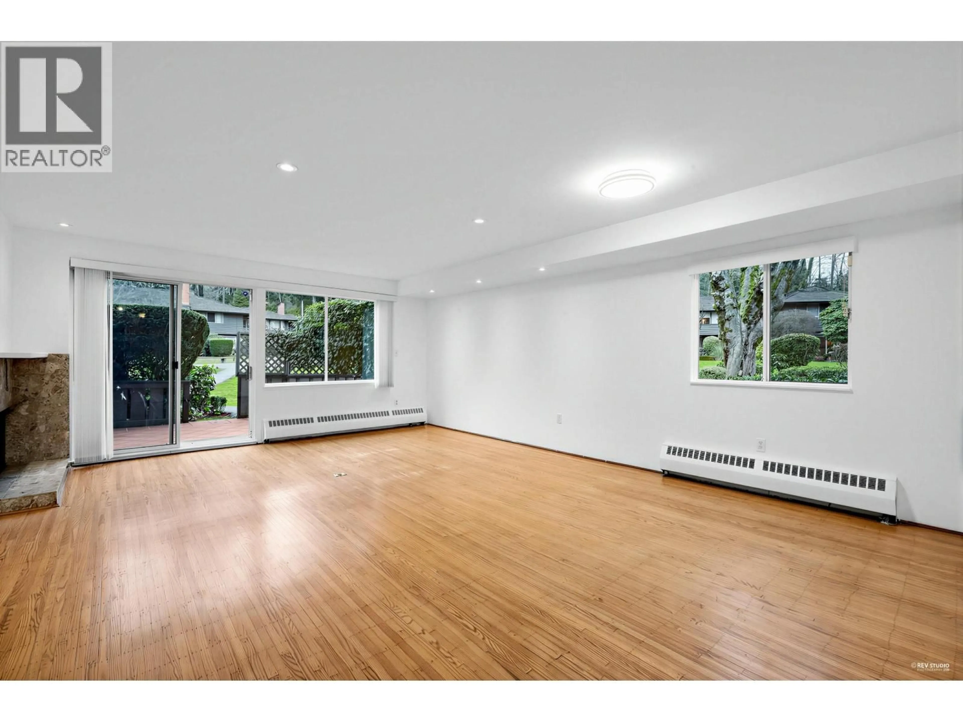 A pic of a room for 1109 - 235 KEITH ROAD, West Vancouver British Columbia V7T1M7