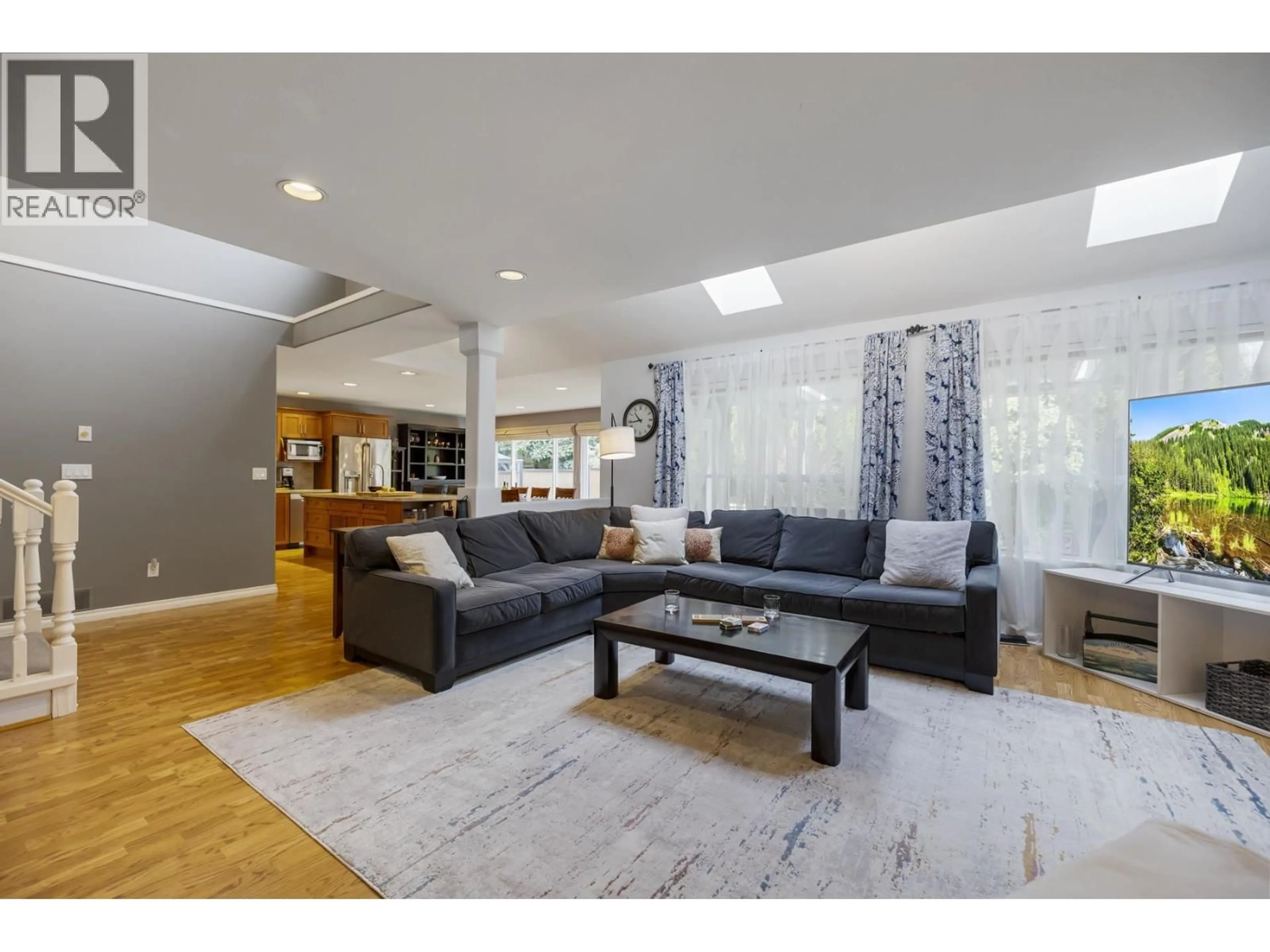 Living room with furniture, unknown for 1167 SETTLERS COURT, Port Coquitlam British Columbia V3C5Y5