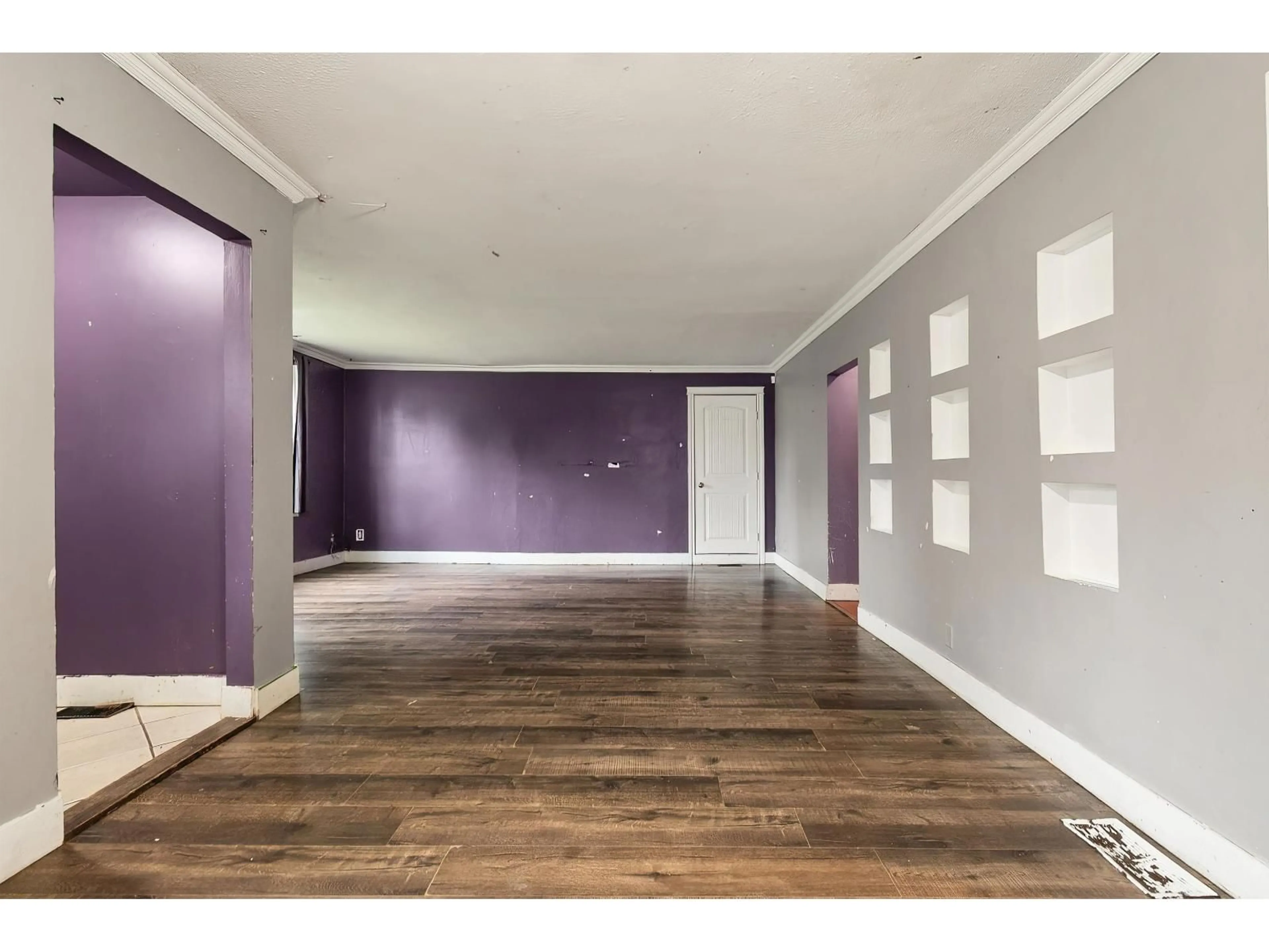 Indoor foyer for 9517 STANLEY STREET, Chilliwack British Columbia V2P3Y7