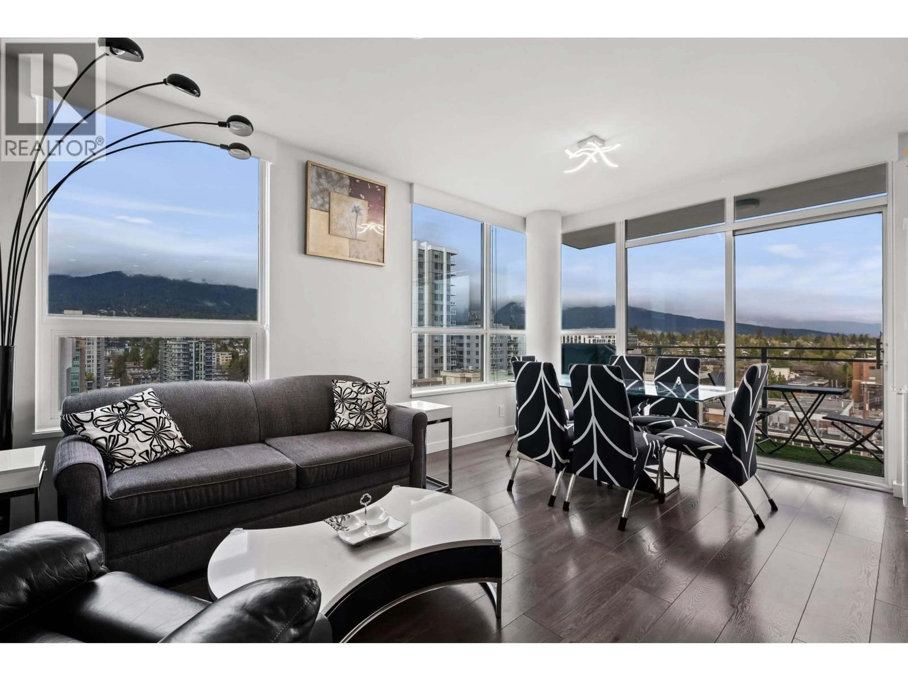 Living room with furniture, unknown for 1509 - 125 14TH STREET, North Vancouver British Columbia V7L0E6