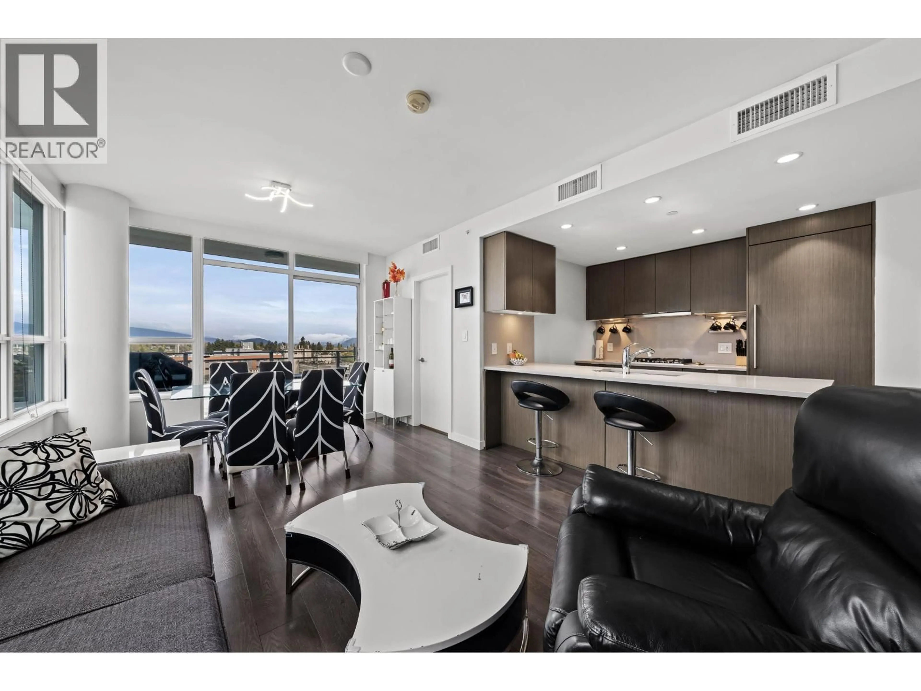 Open concept kitchen, unknown for 1509 - 125 14TH STREET, North Vancouver British Columbia V7L0E6