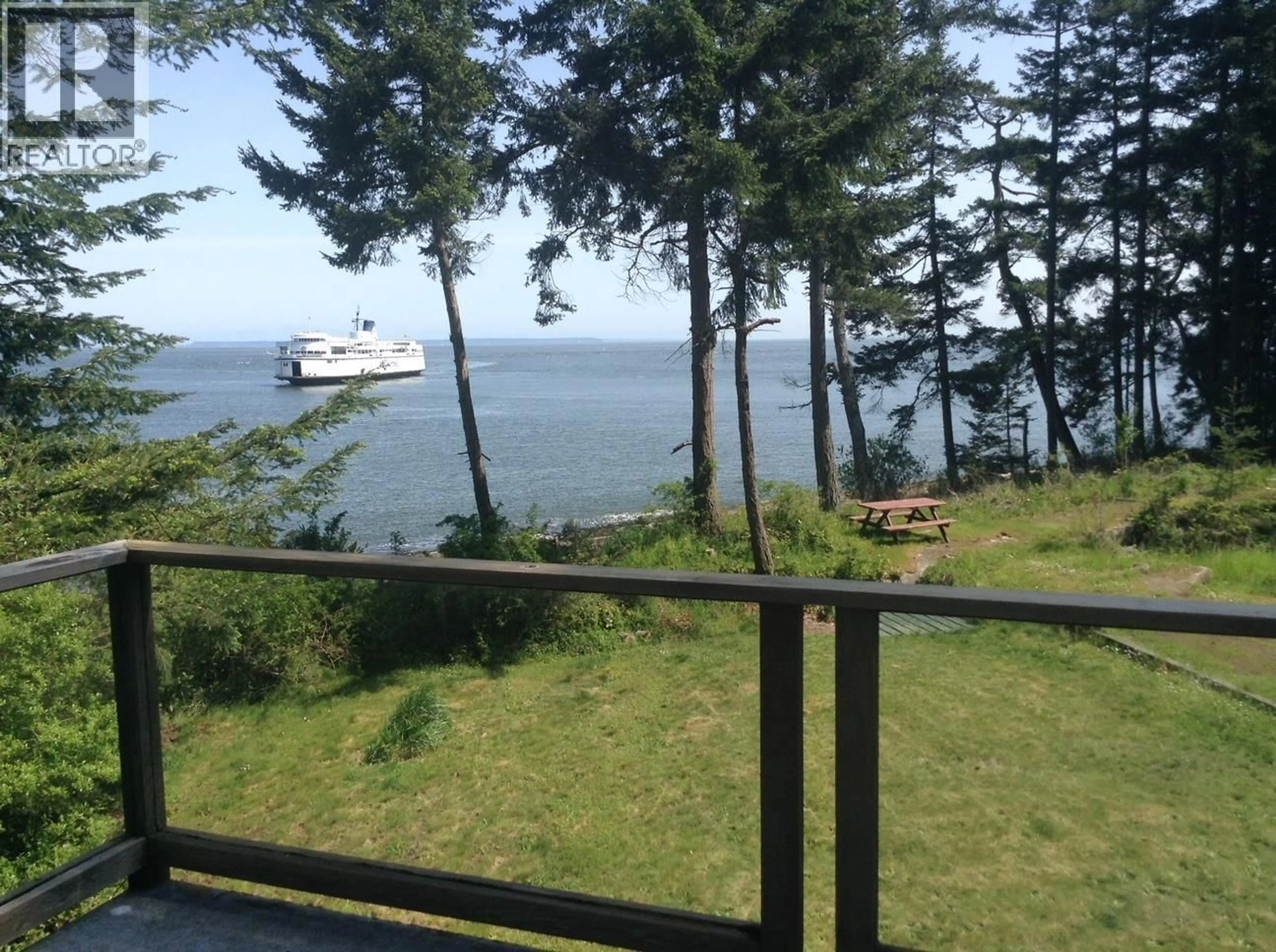 Patio, water/lake/river/ocean view for 125 BELLHOUSE ROAD, Galiano Island British Columbia V0N1P0