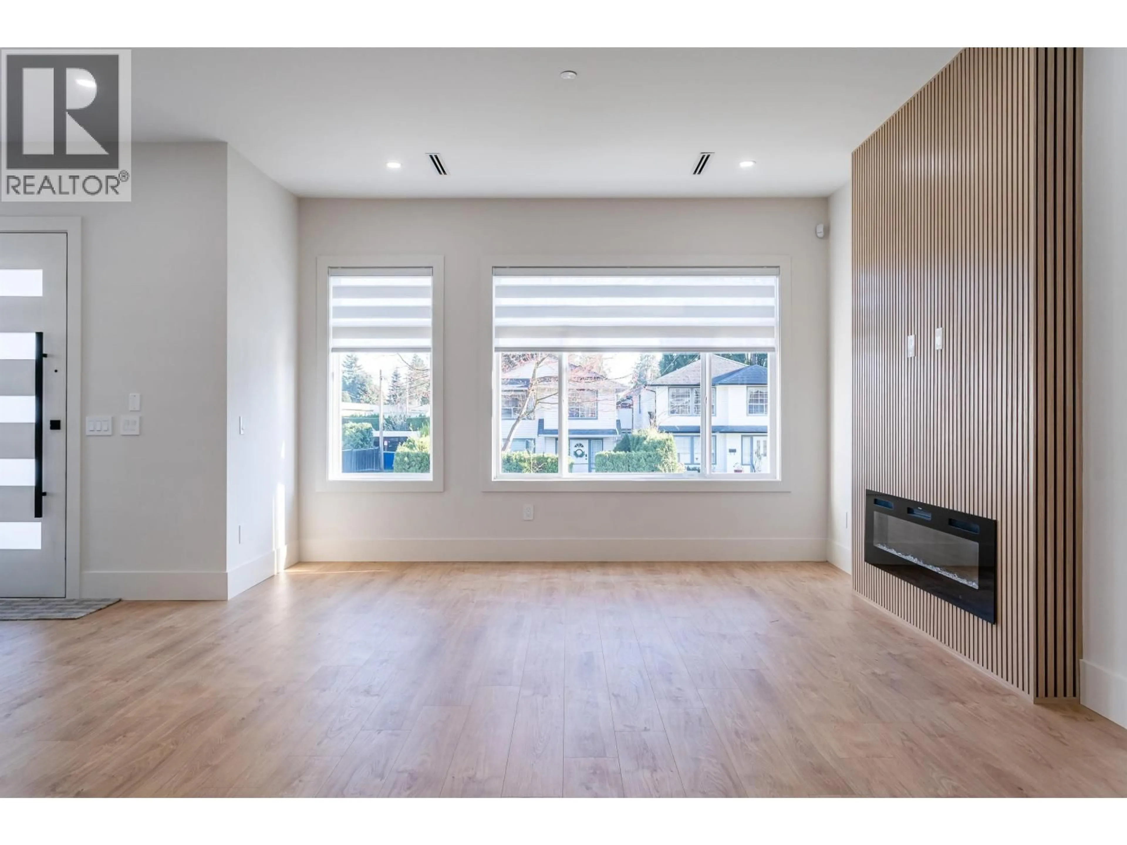 A pic of a room for 1527 MANNING AVENUE, Port Coquitlam British Columbia V3B1K6