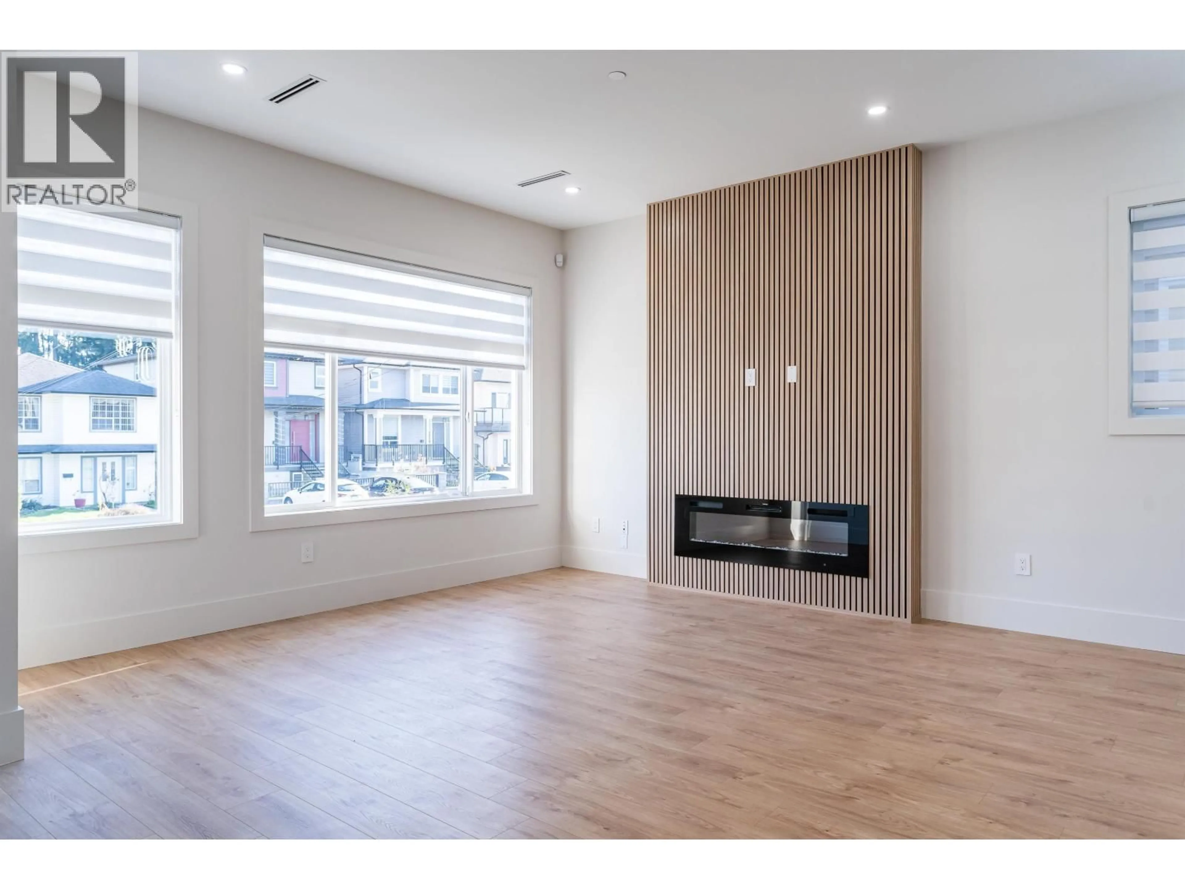 A pic of a room for 1527 MANNING AVENUE, Port Coquitlam British Columbia V3B1K6