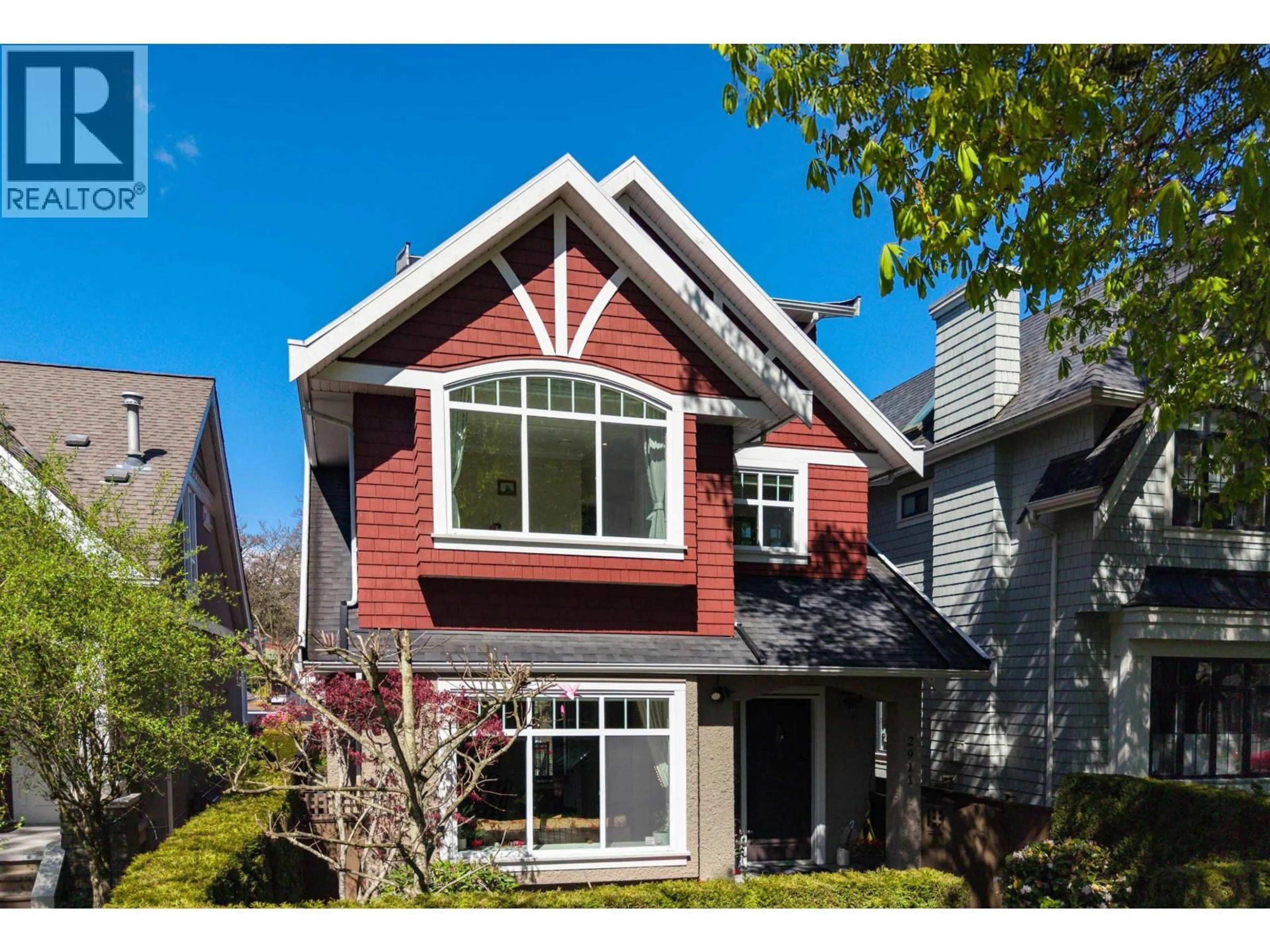 Home with vinyl exterior material, street for 2911 35TH AVENUE, Vancouver British Columbia V6N2M5