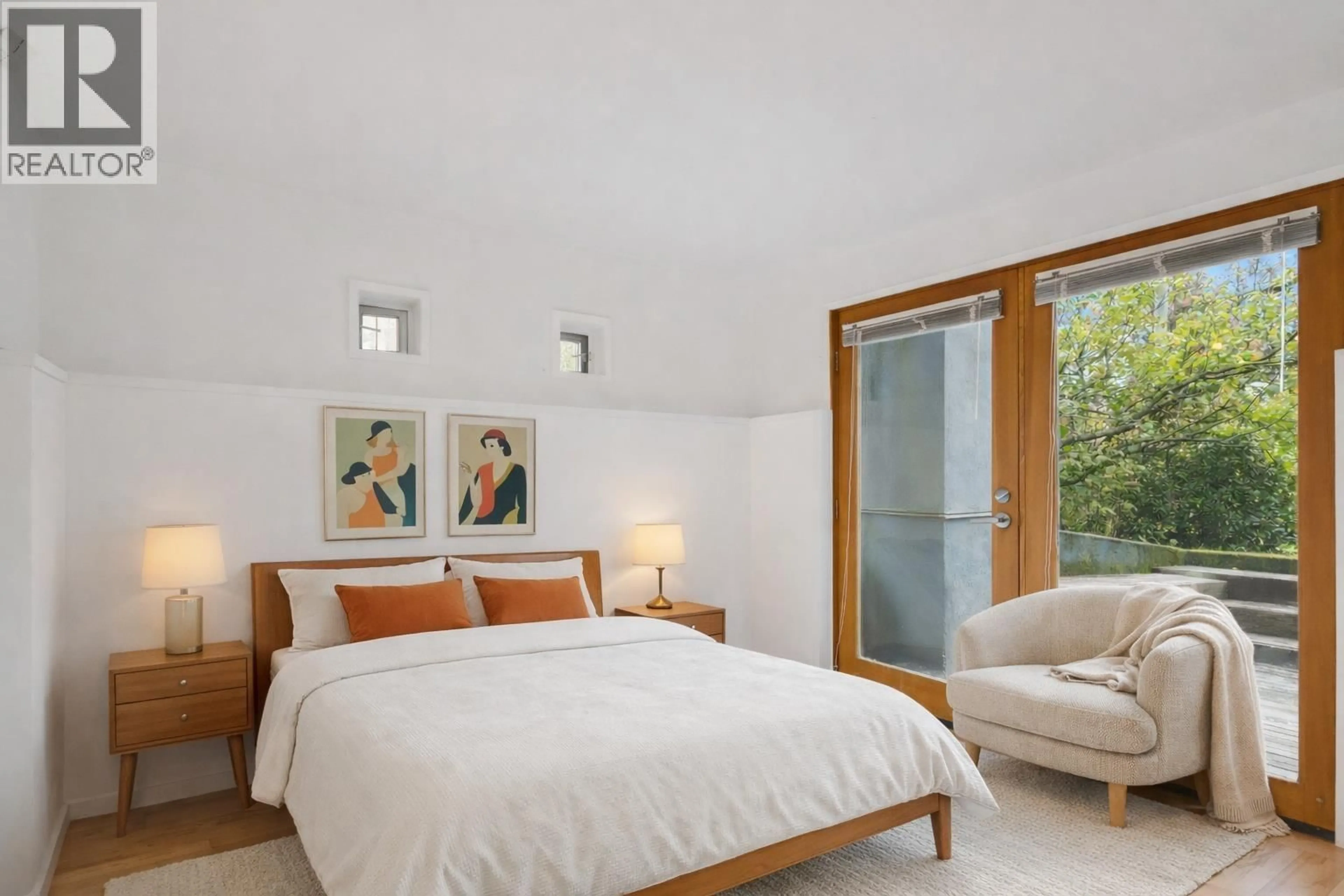 Bedroom with bed, unknown for 2433 MATHERS AVENUE, West Vancouver British Columbia V7V2H9