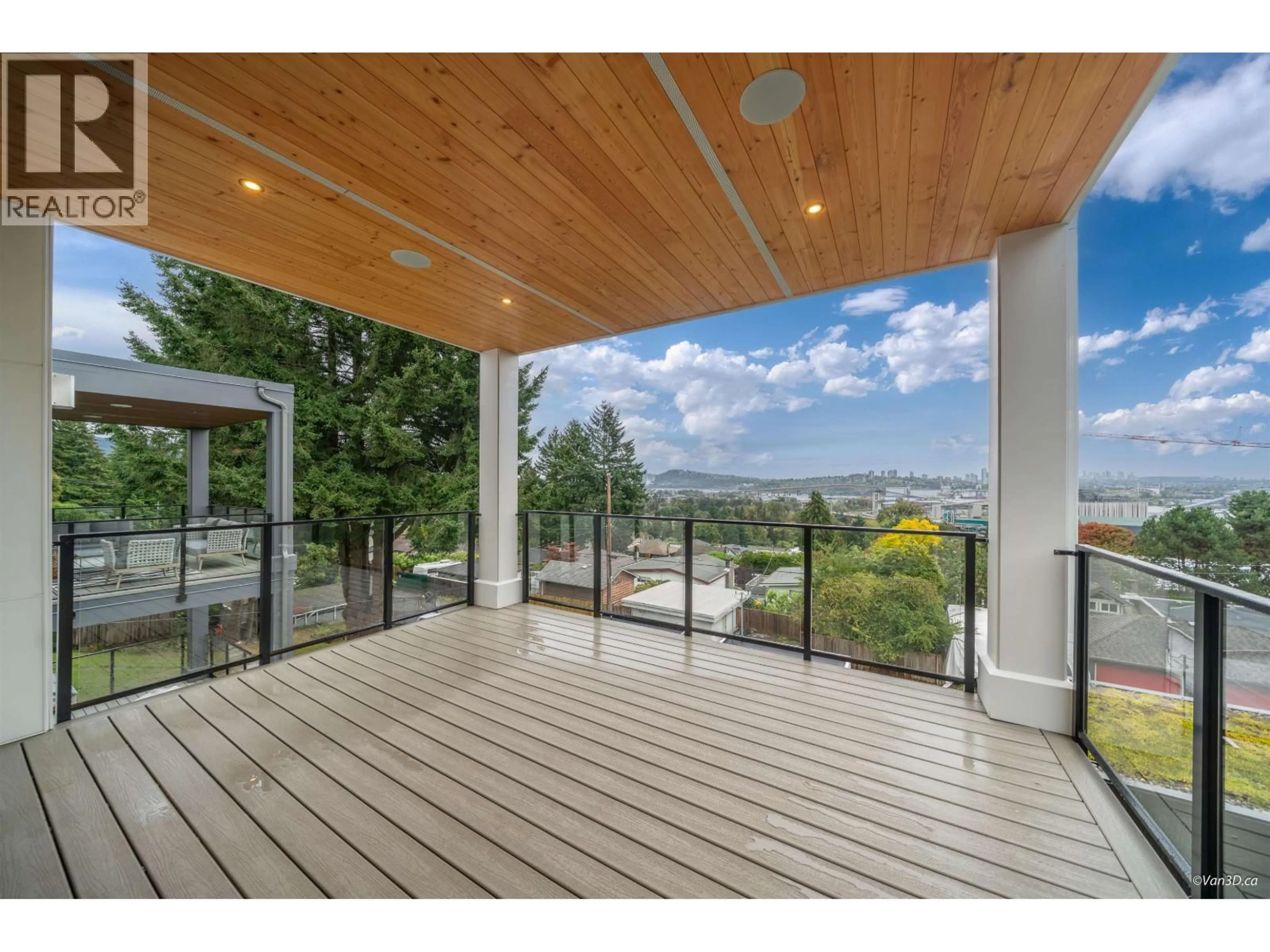 Unknown for 971 ADDERLEY STREET, North Vancouver British Columbia V7L1T2