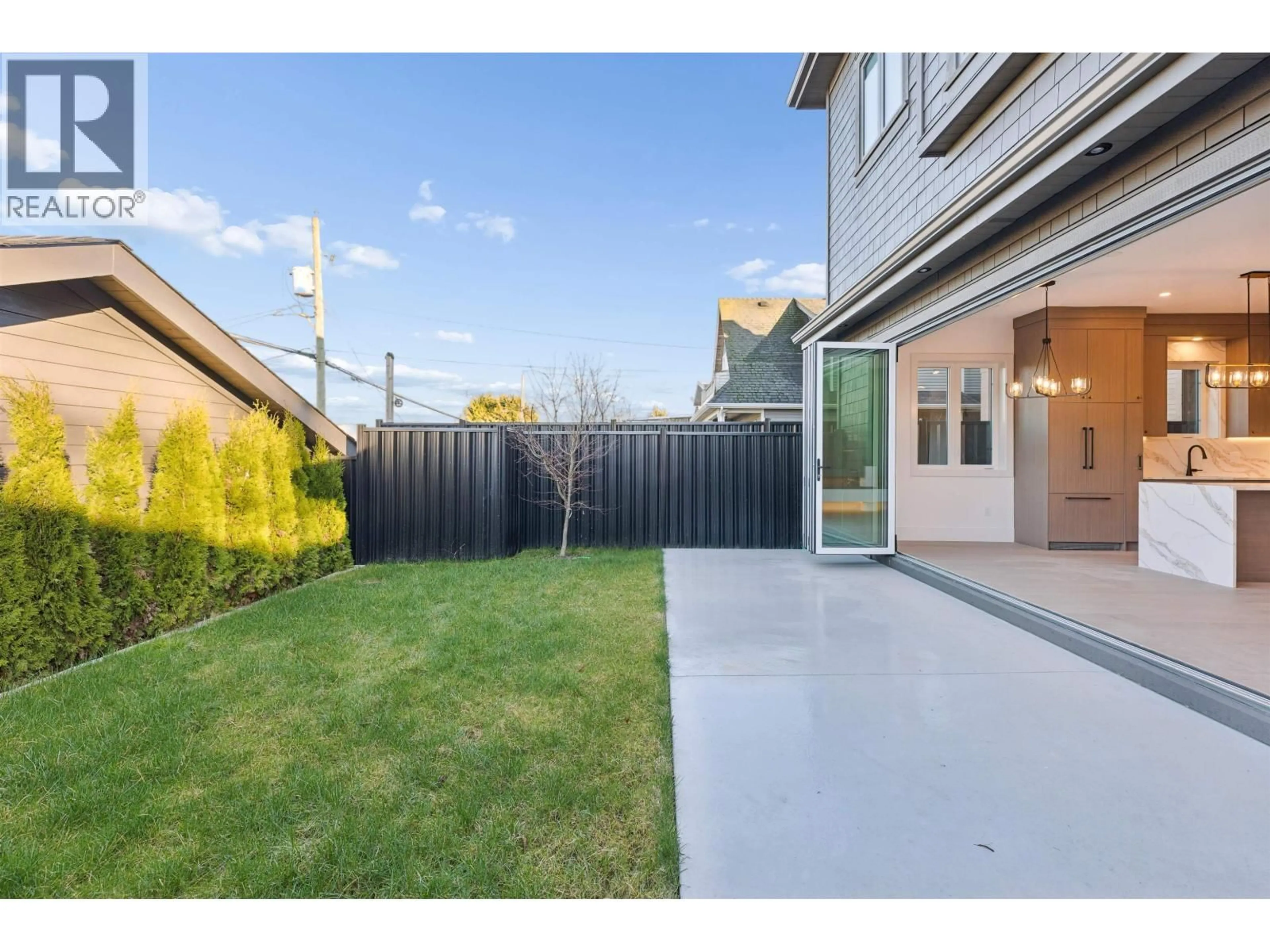 Patio, street for 2 - 847 10 AVENUE, Vancouver British Columbia V5T2A9