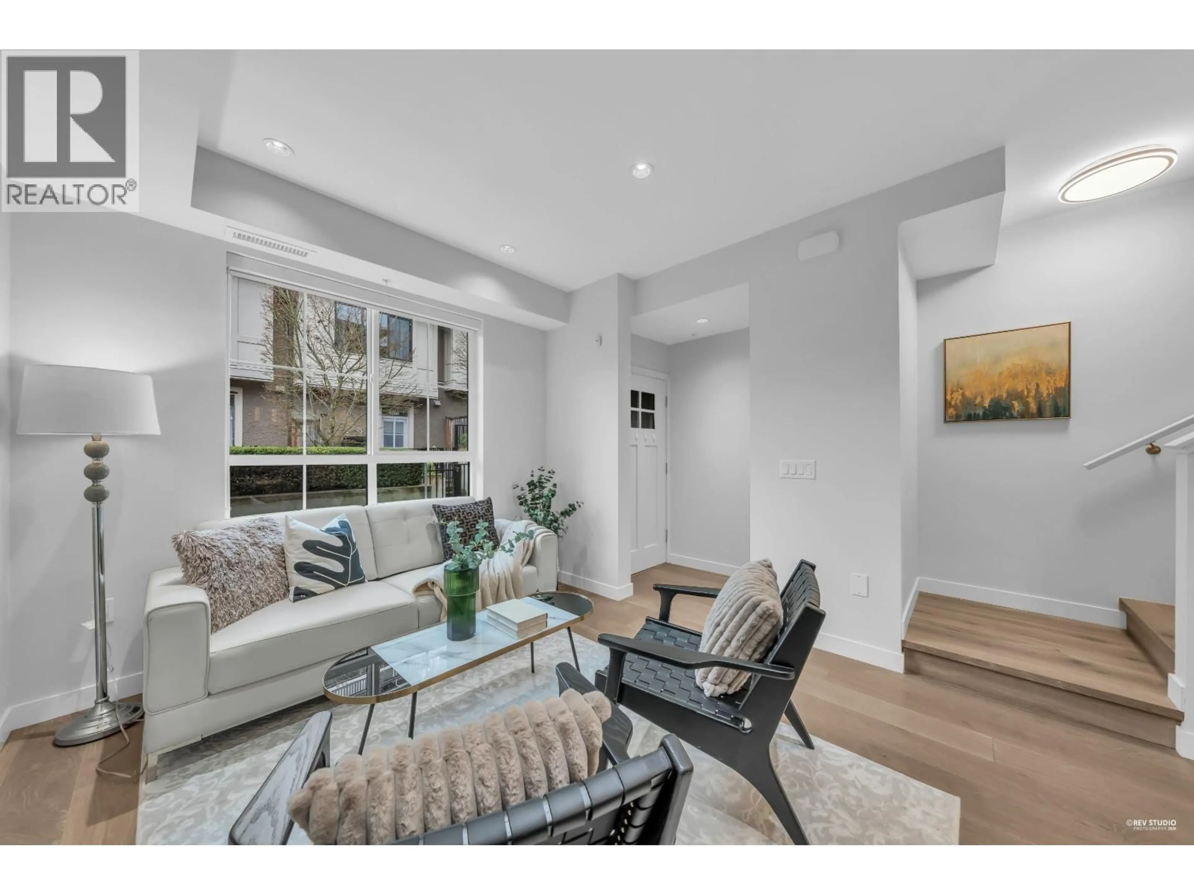 Living room with furniture, unknown for 8576 OSLER STREET, Vancouver British Columbia V6P0G4