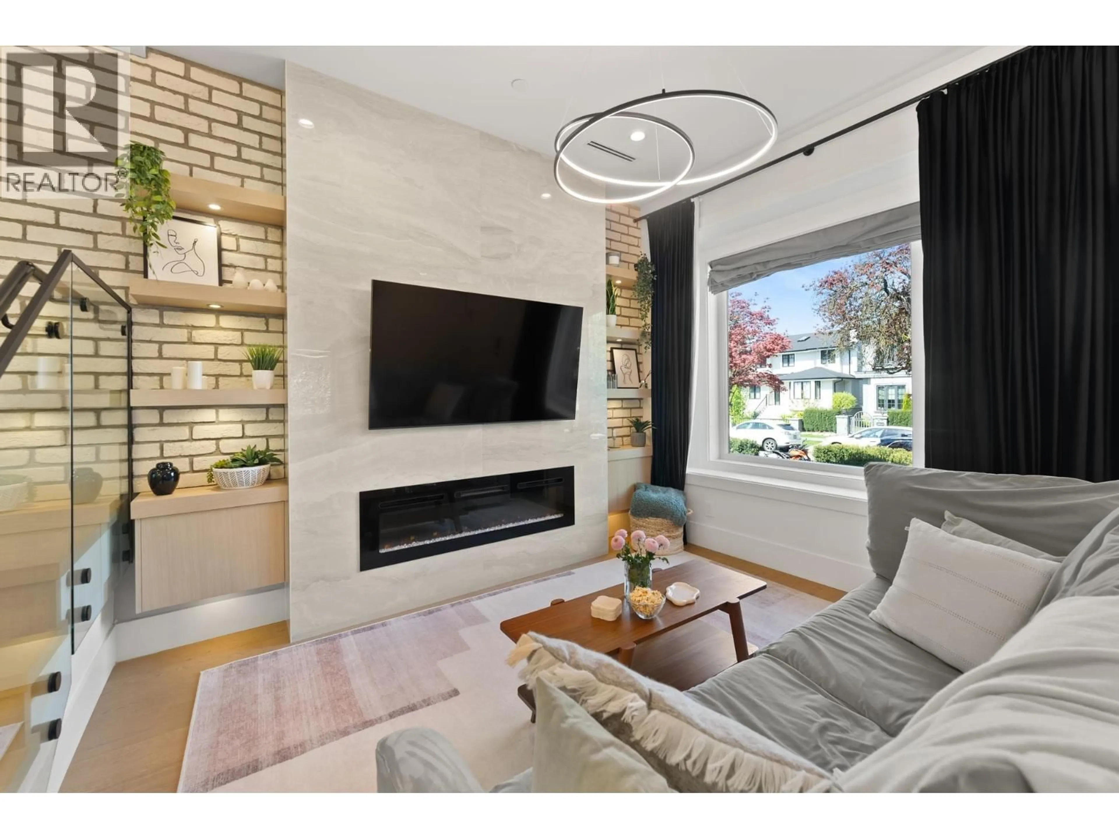 Living room with furniture, unknown for 2848 23RD AVENUE, Vancouver British Columbia V6L1P3