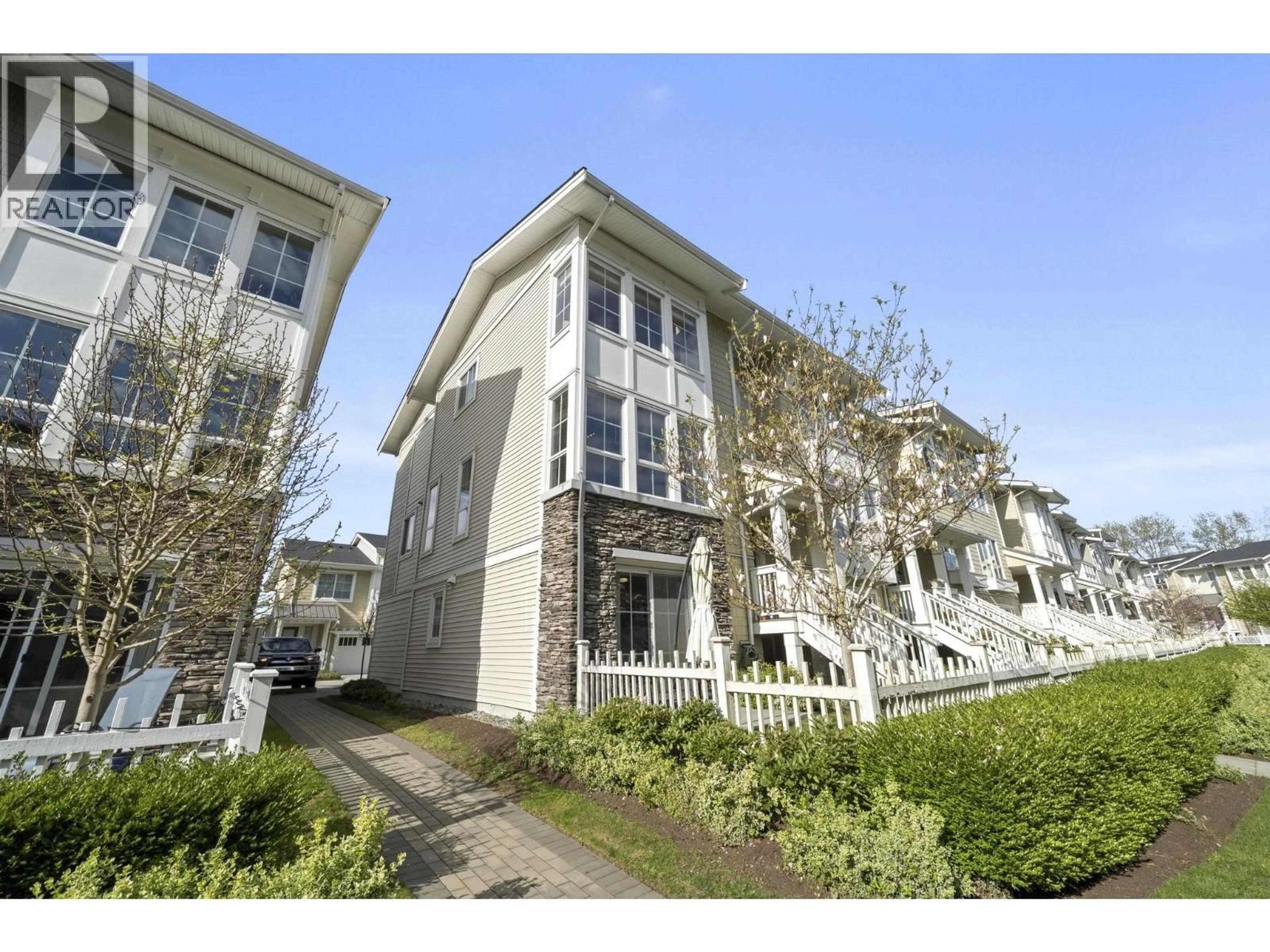 Unknown for 67 - 5551 ADMIRAL WAY, Delta British Columbia V4K0C9