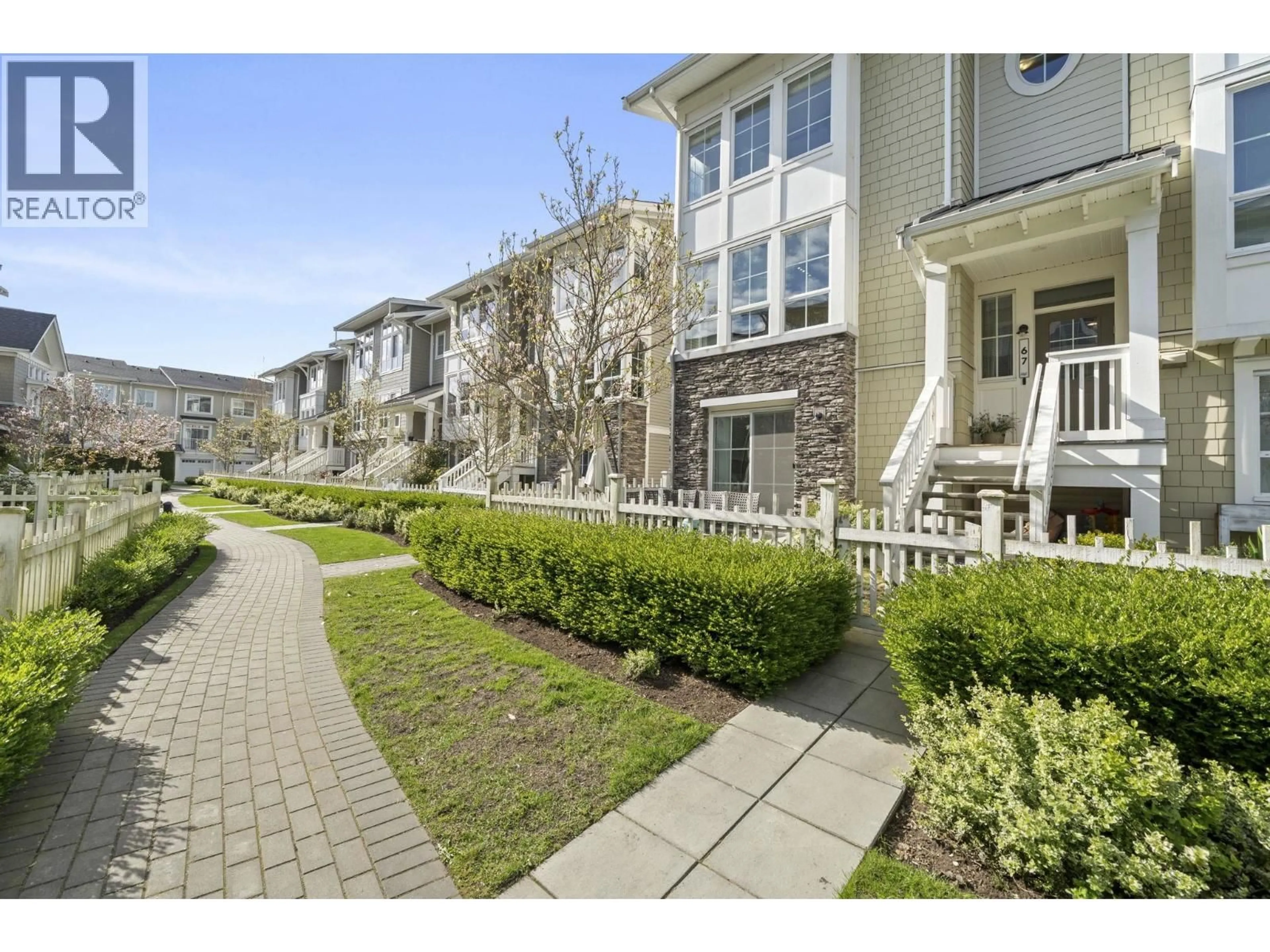 Patio, street for 67 - 5551 ADMIRAL WAY, Delta British Columbia V4K0C9