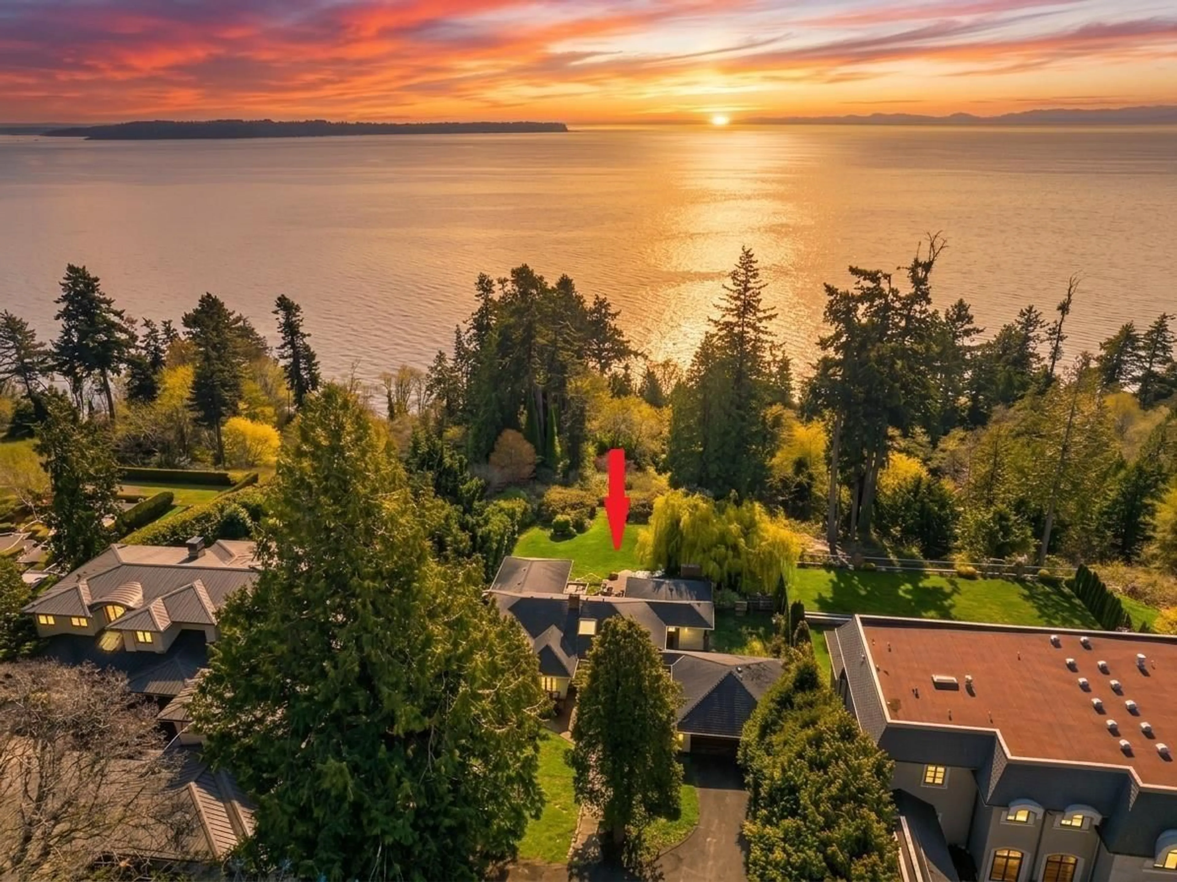 A pic from outside/outdoor area/front of a property/back of a property/a pic from drone, water/lake/river/ocean view for 13706 MARINE DRIVE, White Rock British Columbia V4B1A4