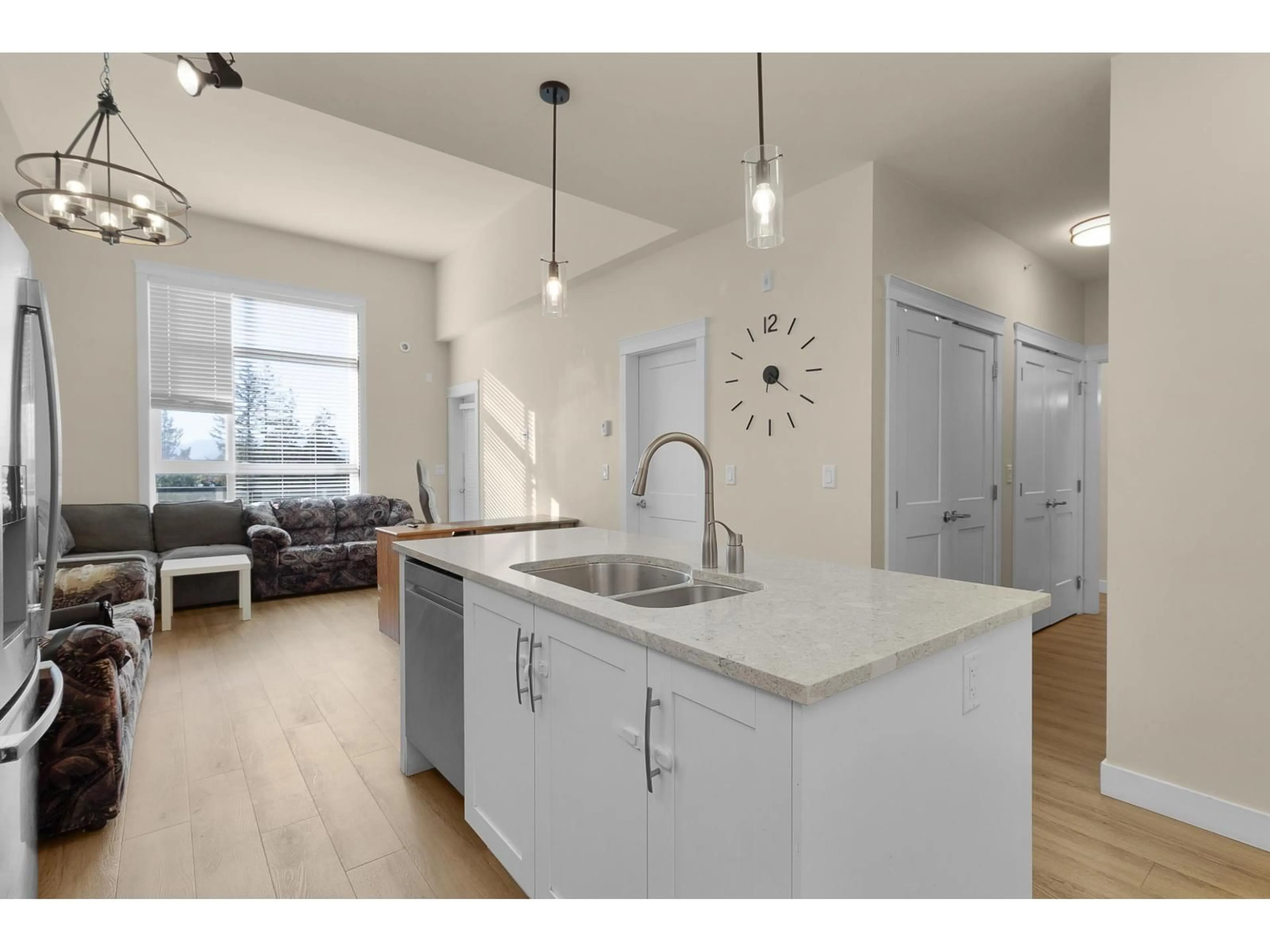 Open concept kitchen, unknown for 612 - 11077 RAVINE ROAD, Surrey British Columbia V3T0R7