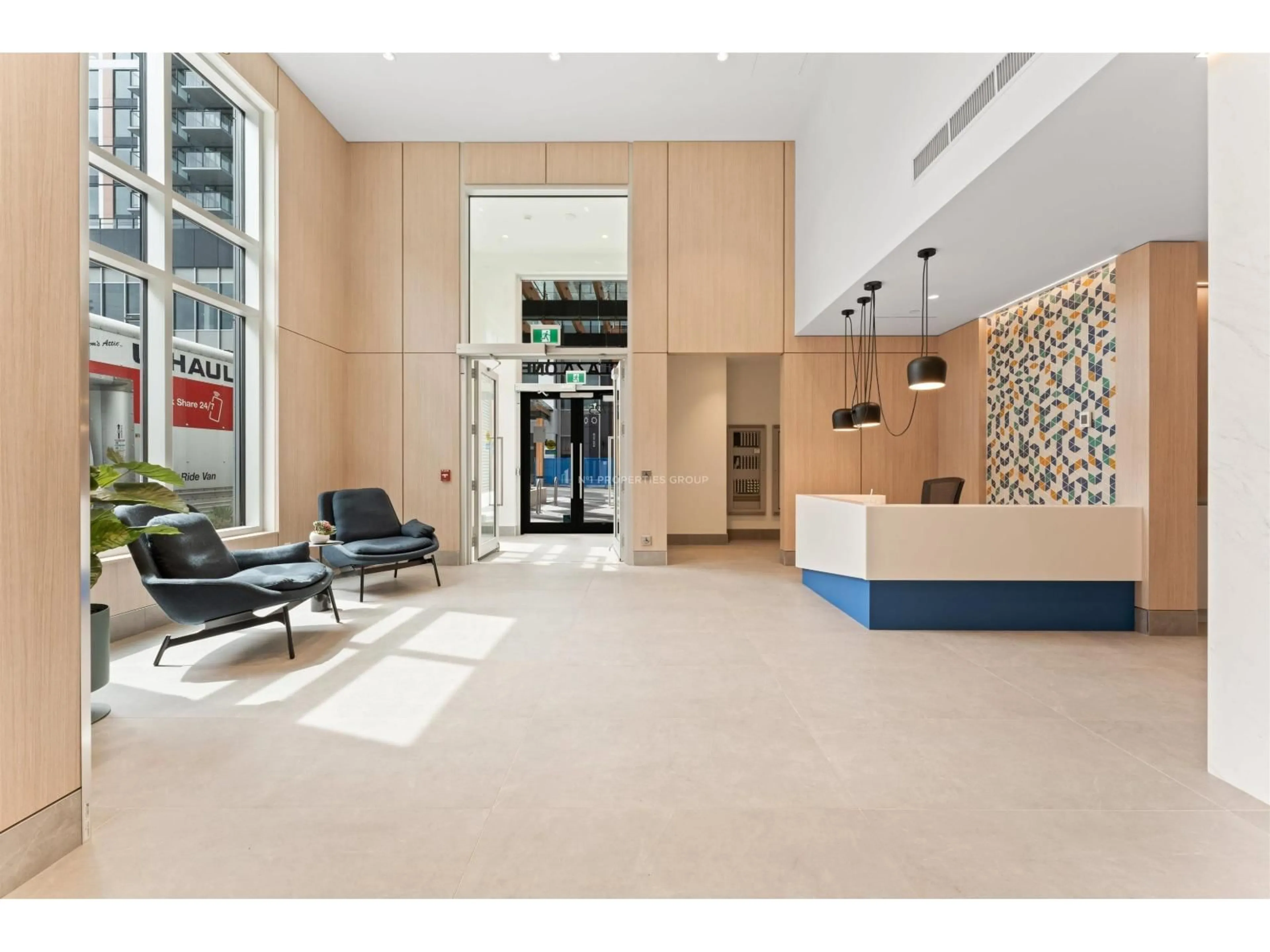 Lobby for 808 - 13725 GEORGE JUNCTION, Surrey British Columbia V3T0V7